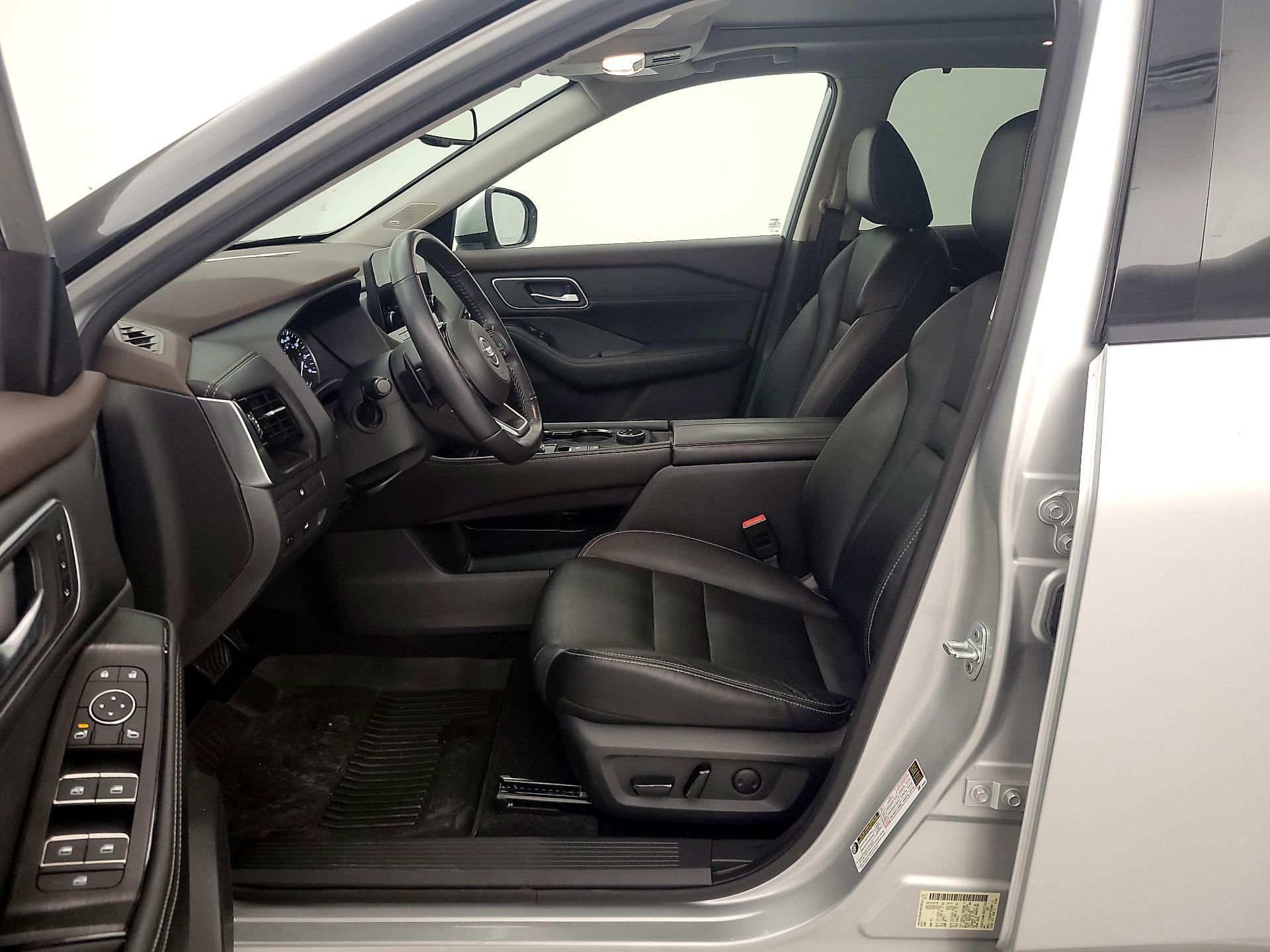Thumbnail: 2021 Nissan Rogue - 11