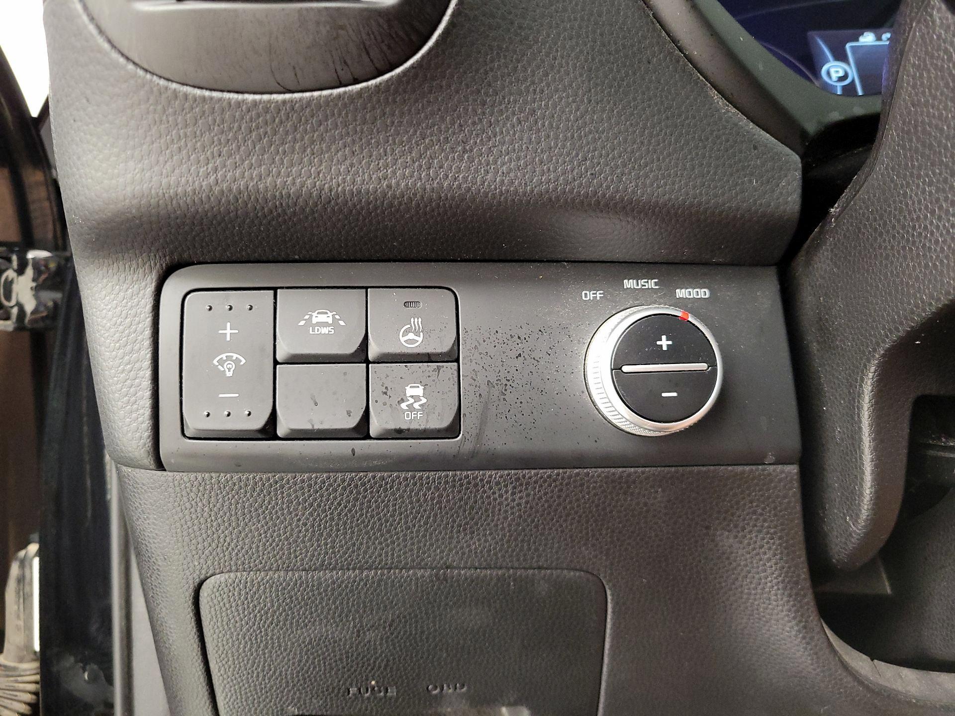 Thumbnail: 2016 Kia Soul - 13