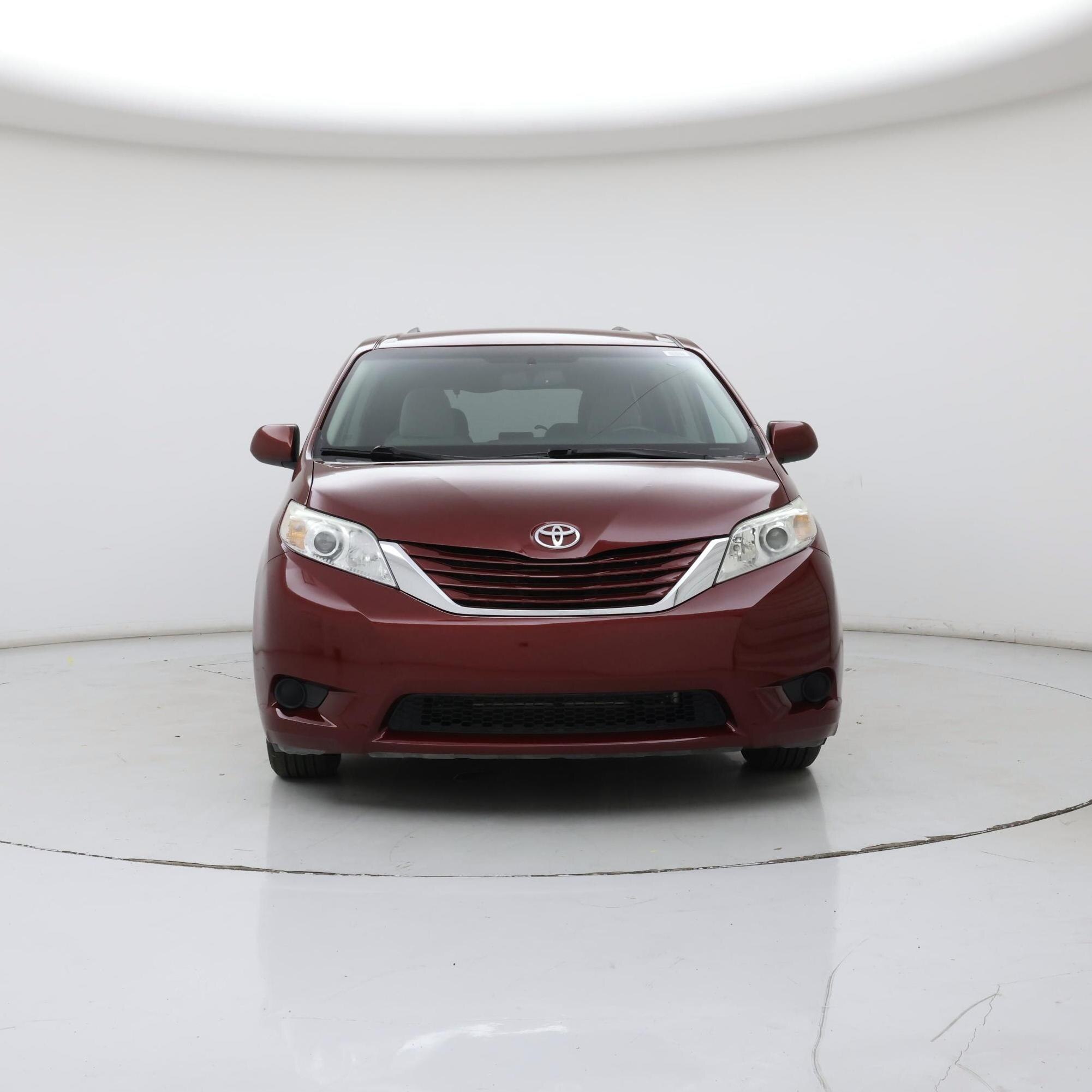Thumbnail: 2016 Toyota Sienna - 5