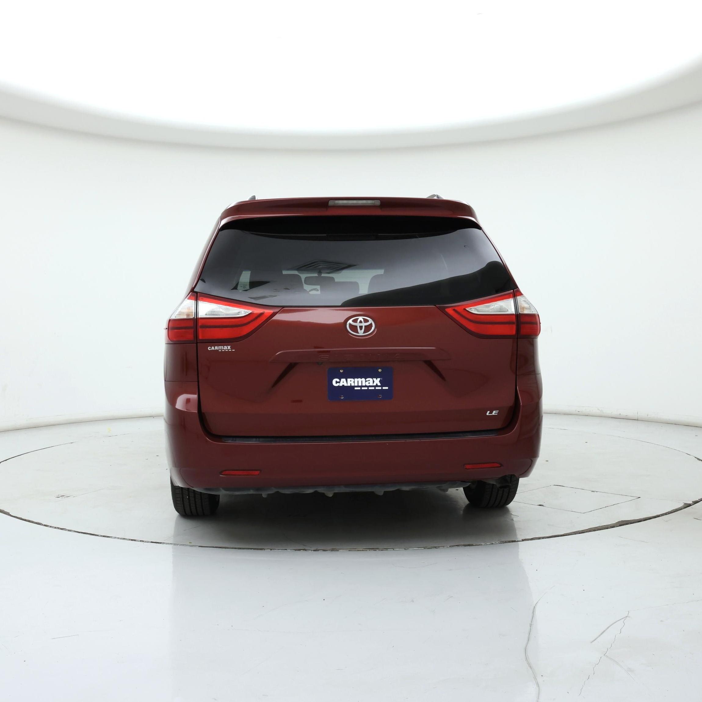 Thumbnail: 2016 Toyota Sienna - 6