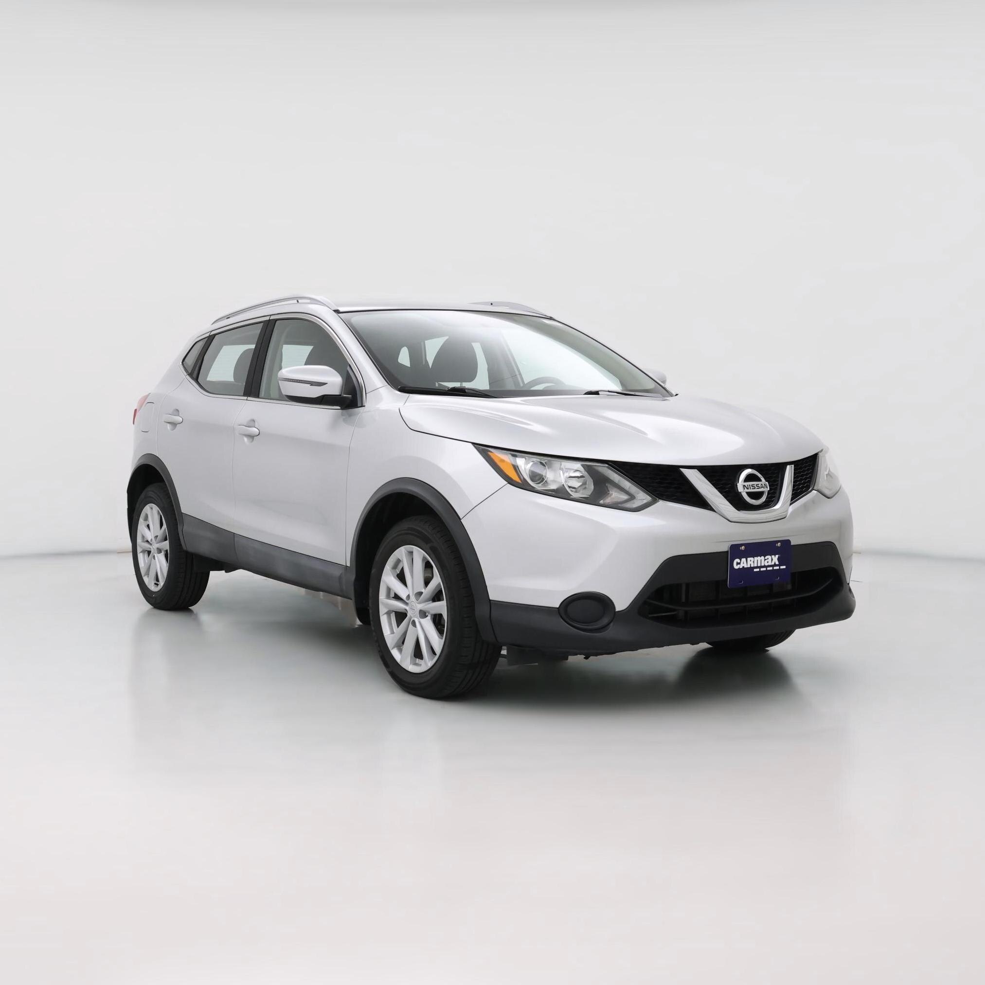 Thumbnail: 2017 Nissan Rogue Sport - 1