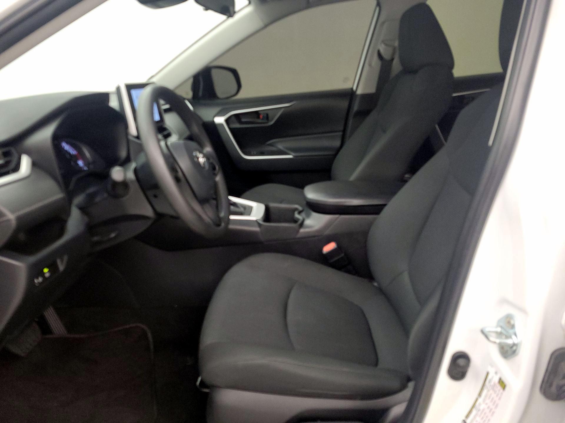 Thumbnail: 2023 Toyota RAV4 - 11