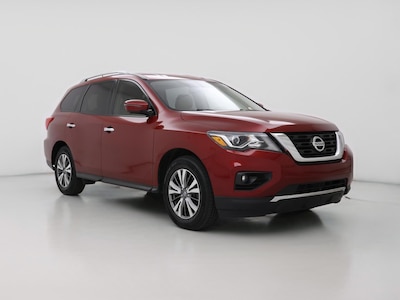 Red 2018 Nissan Pathfinder SL