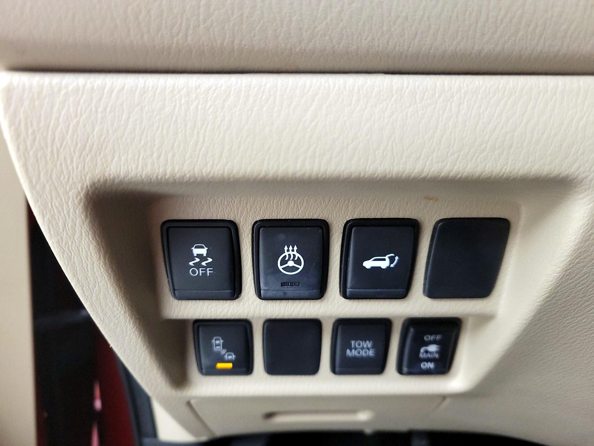 Thumbnail: 2018 Nissan Pathfinder - 13