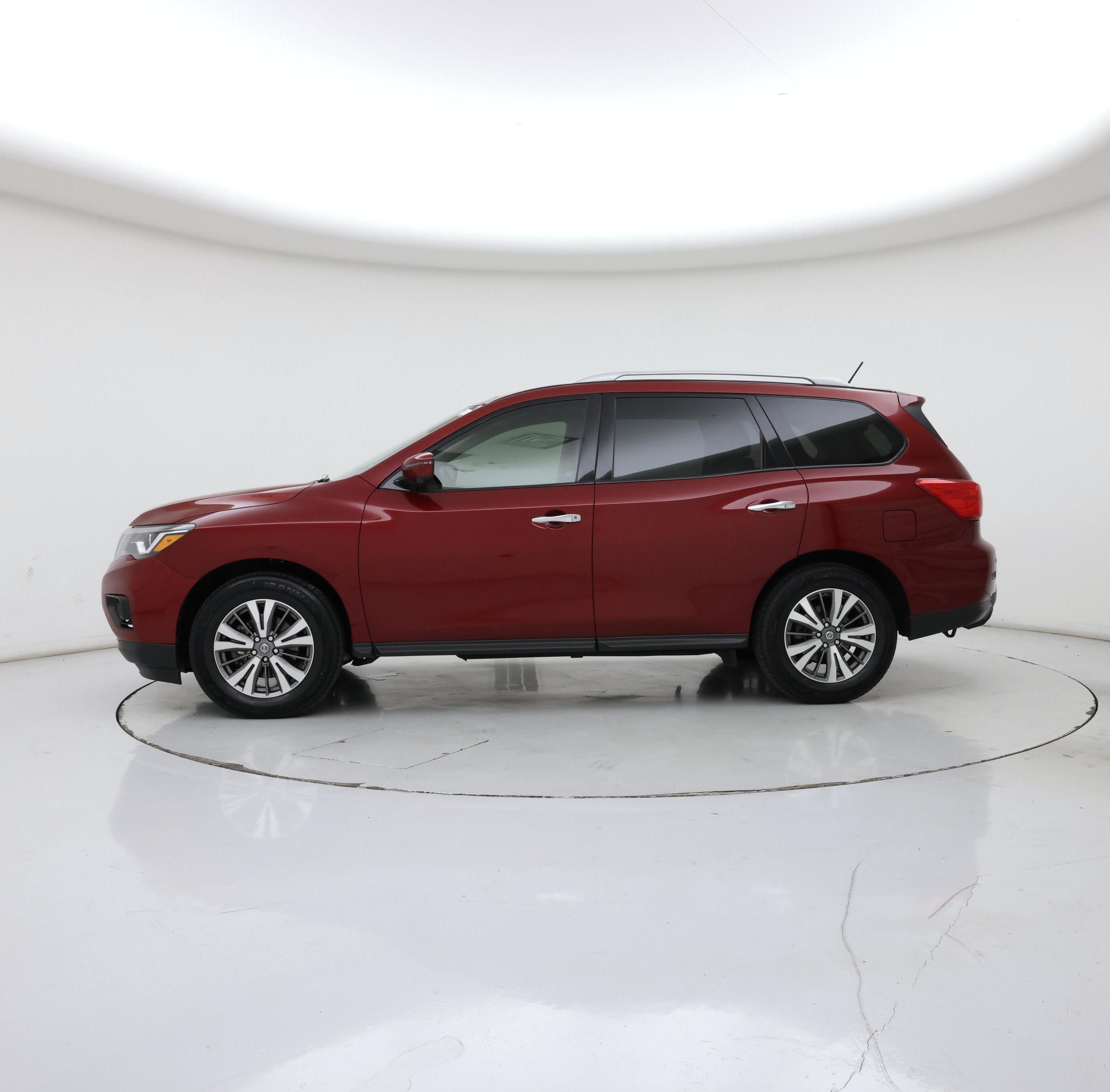 Thumbnail: 2018 Nissan Pathfinder - 3
