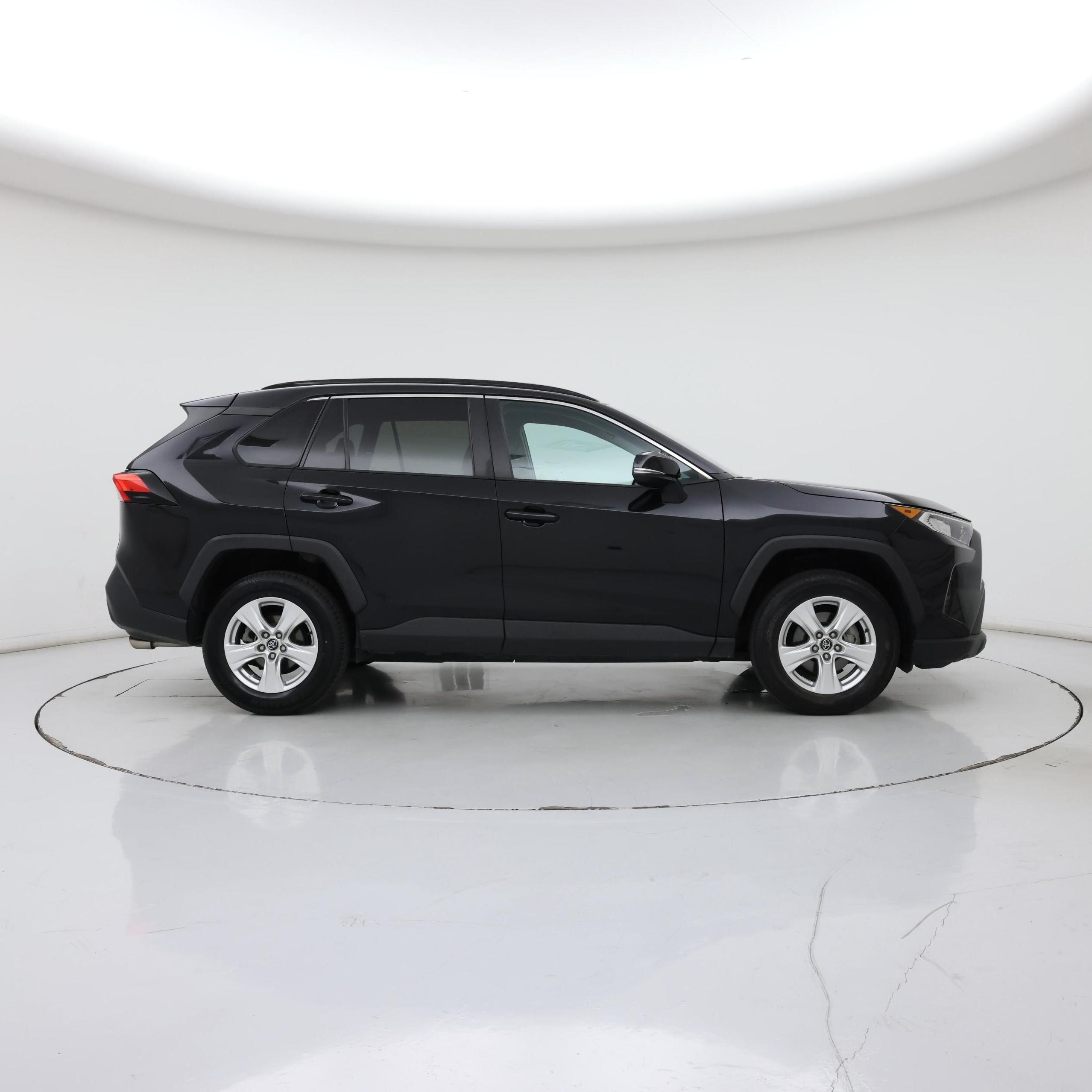 Thumbnail: 2020 Toyota RAV4 - 7