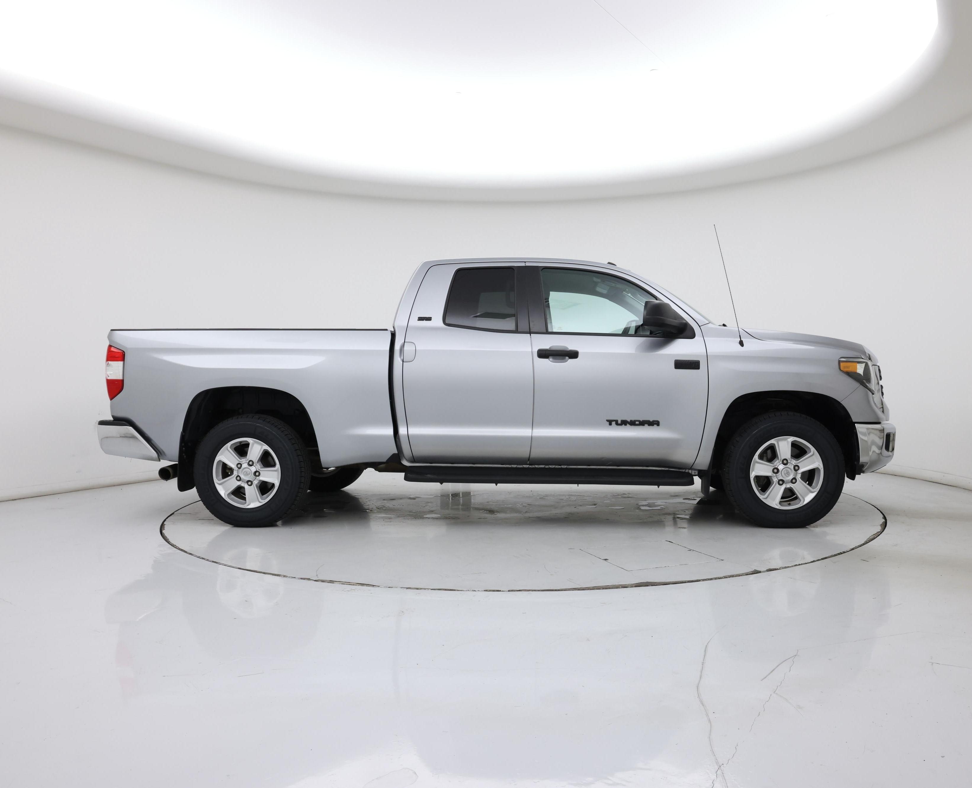 Thumbnail: 2019 Toyota Tundra - 7