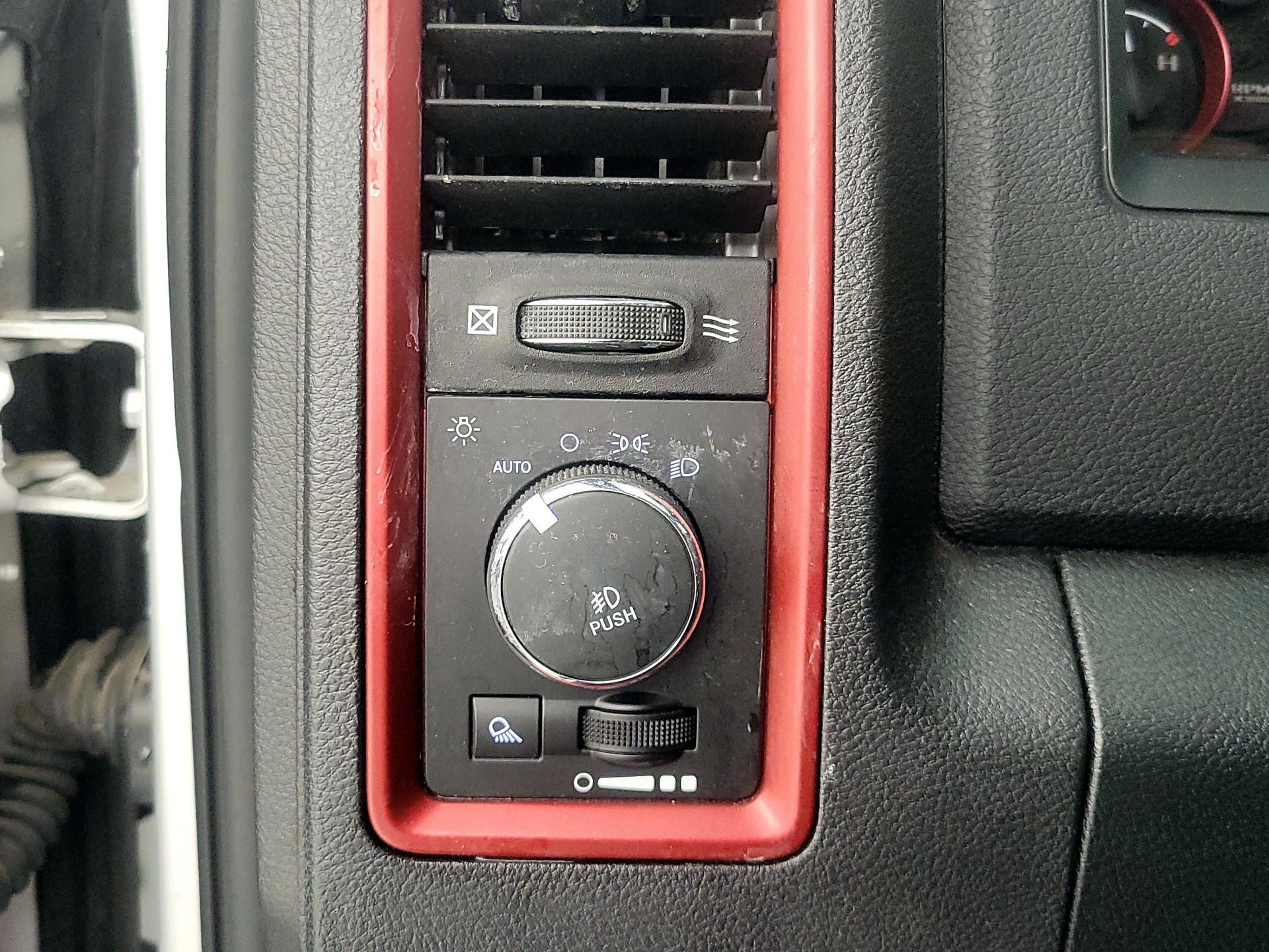 Thumbnail: 2016 RAM 1500 - 13