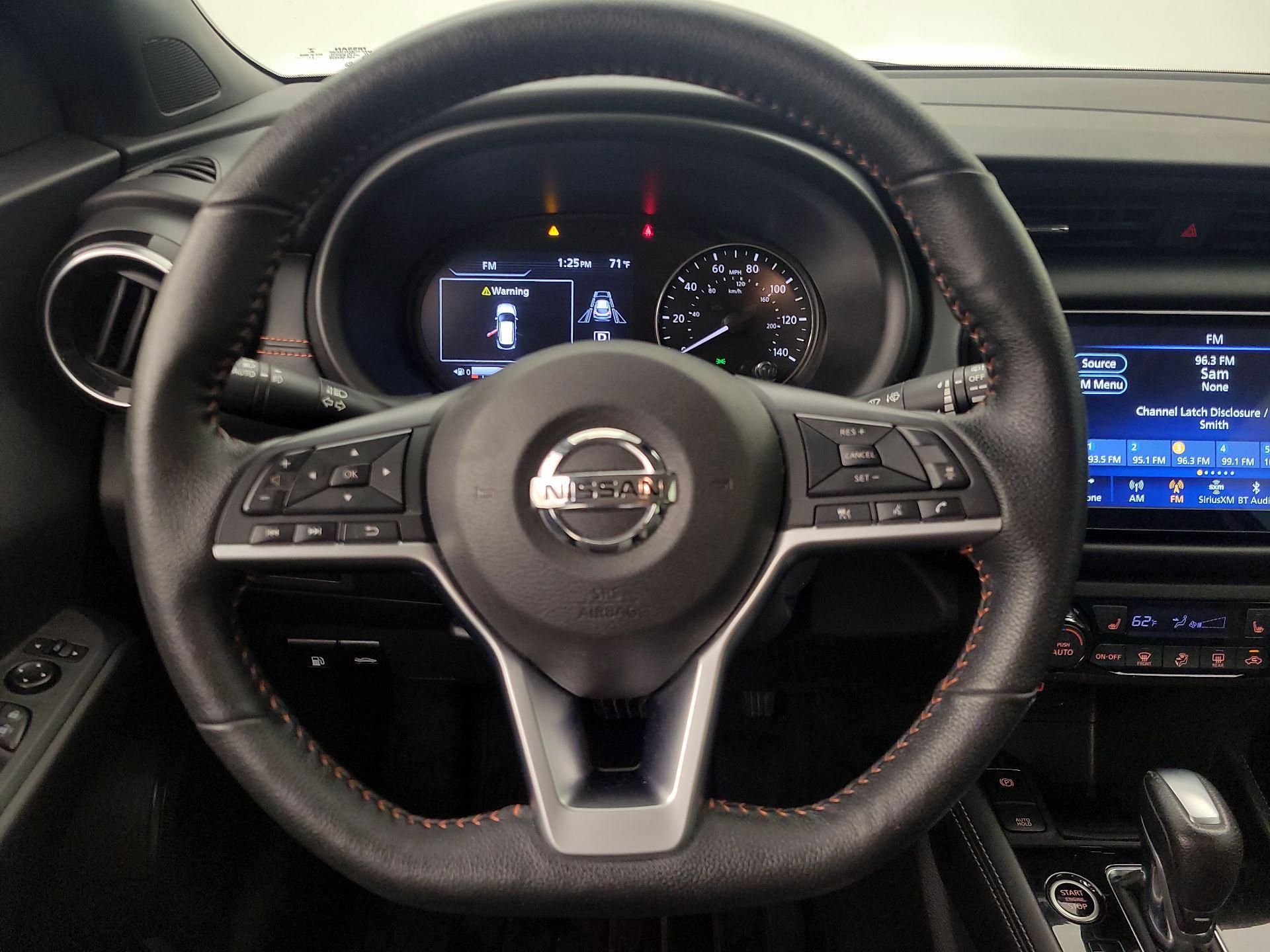 Thumbnail: 2021 Nissan Kicks - 10