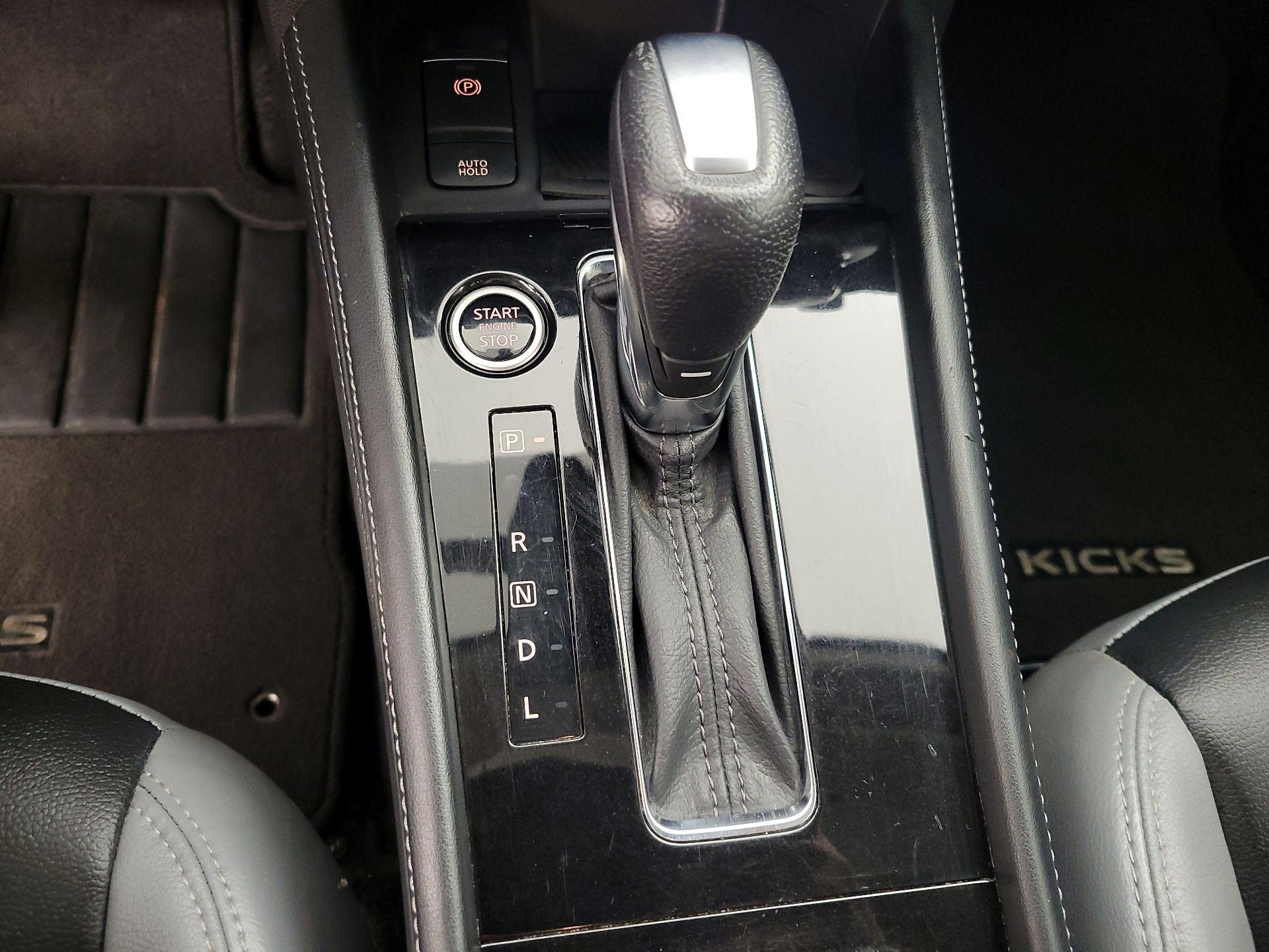 Thumbnail: 2021 Nissan Kicks - 17
