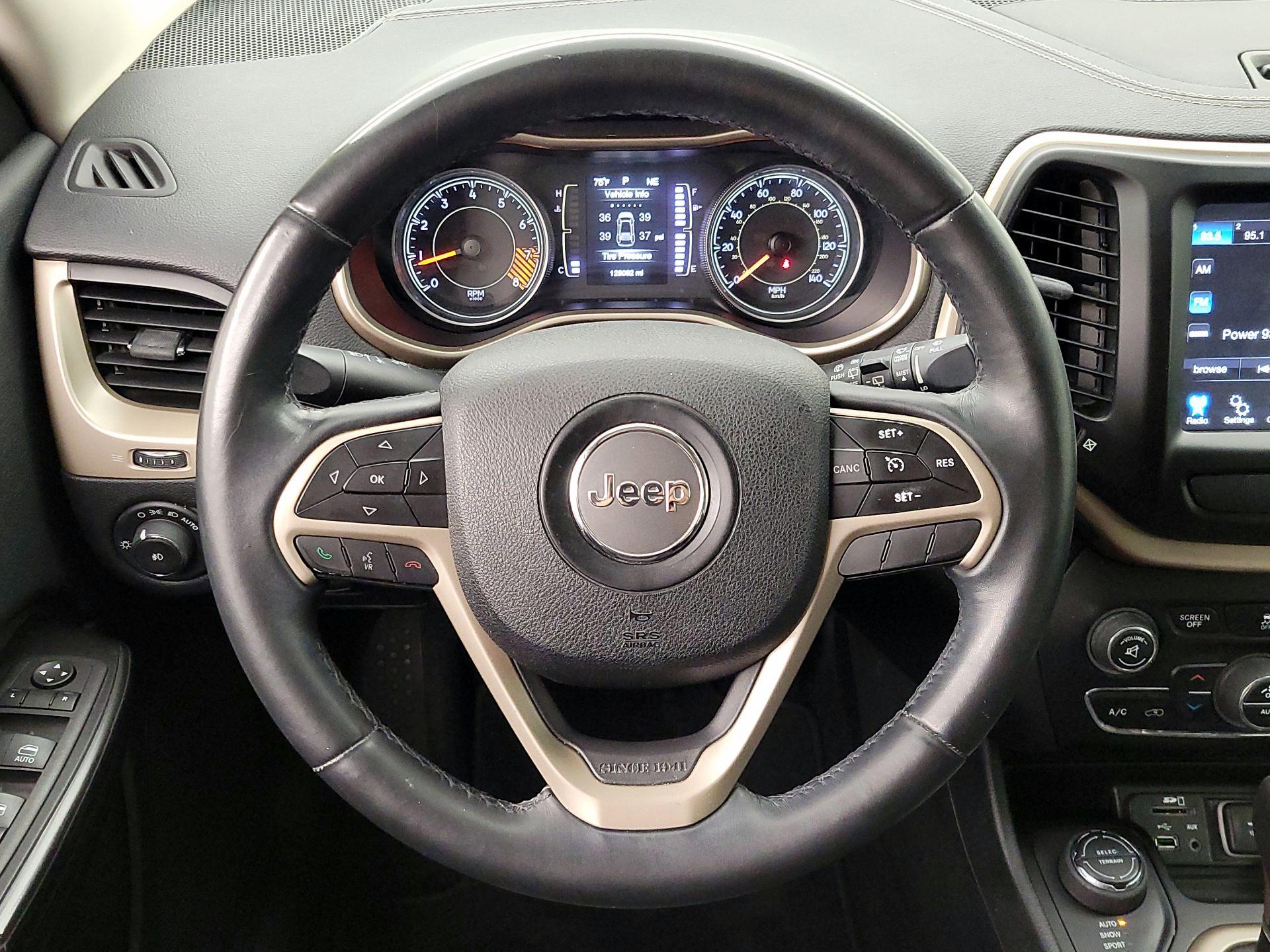 Thumbnail: 2014 Jeep Cherokee - 10