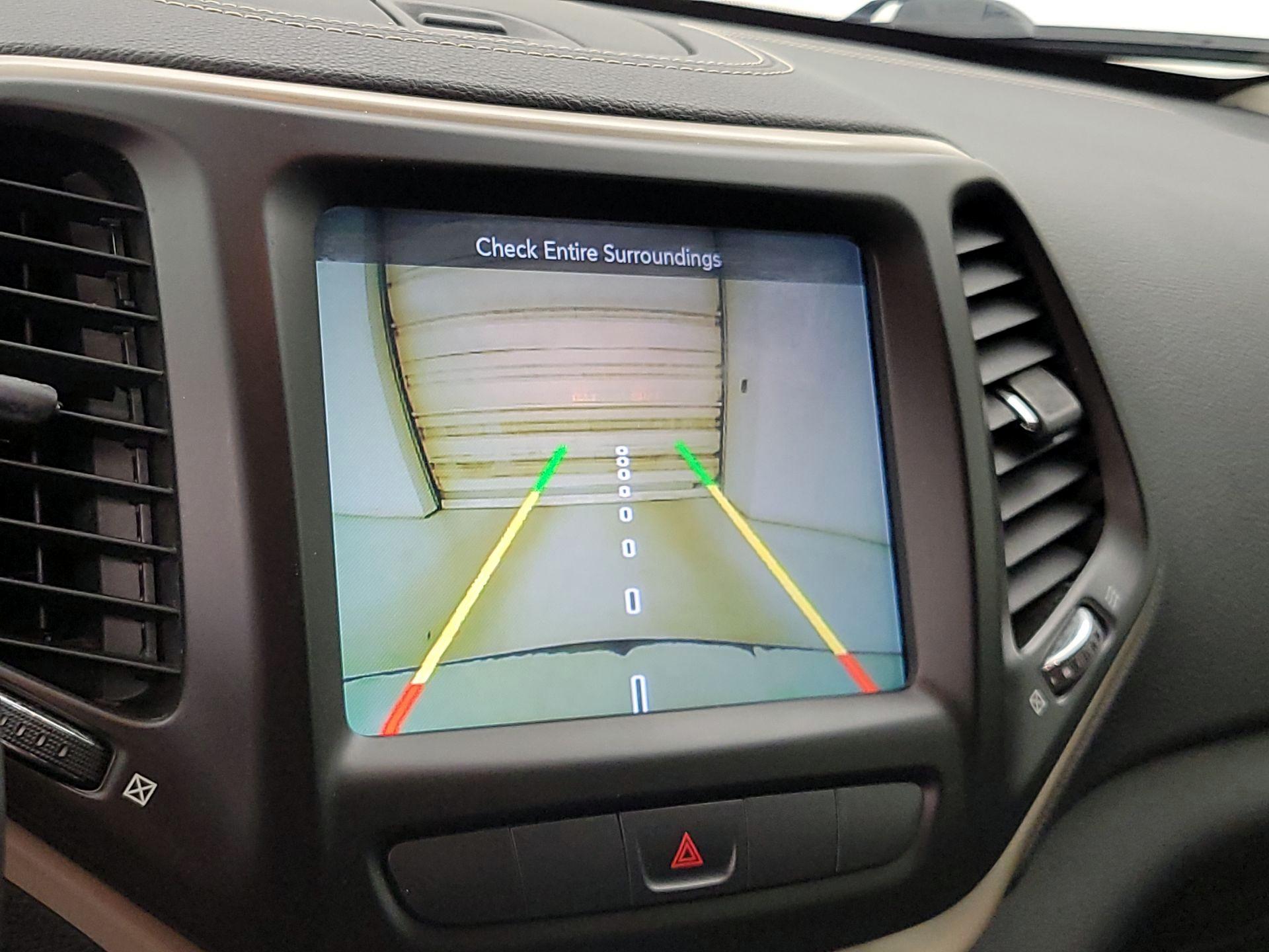 Thumbnail: 2014 Jeep Cherokee - 14