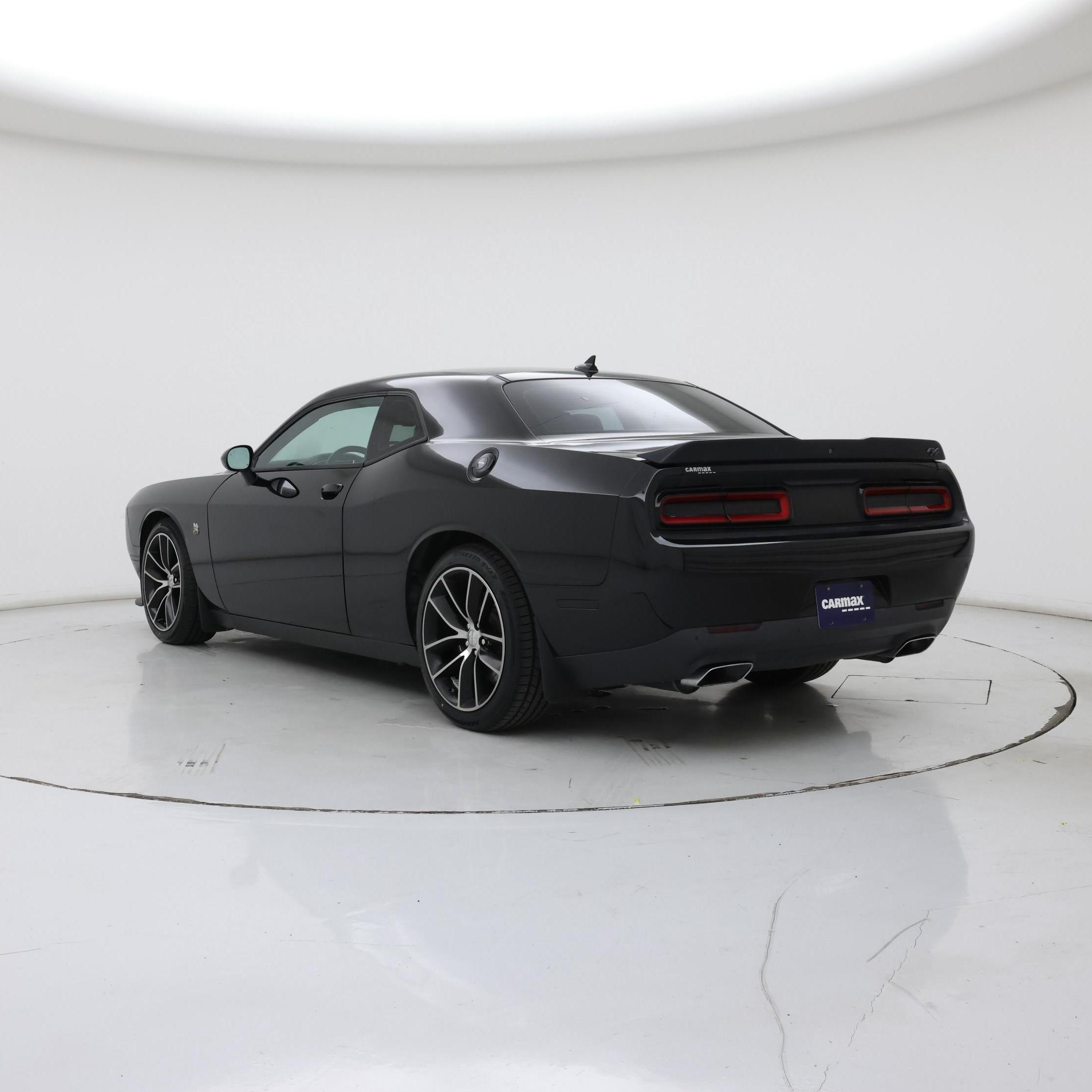 Thumbnail: 2016 Dodge Challenger - 2