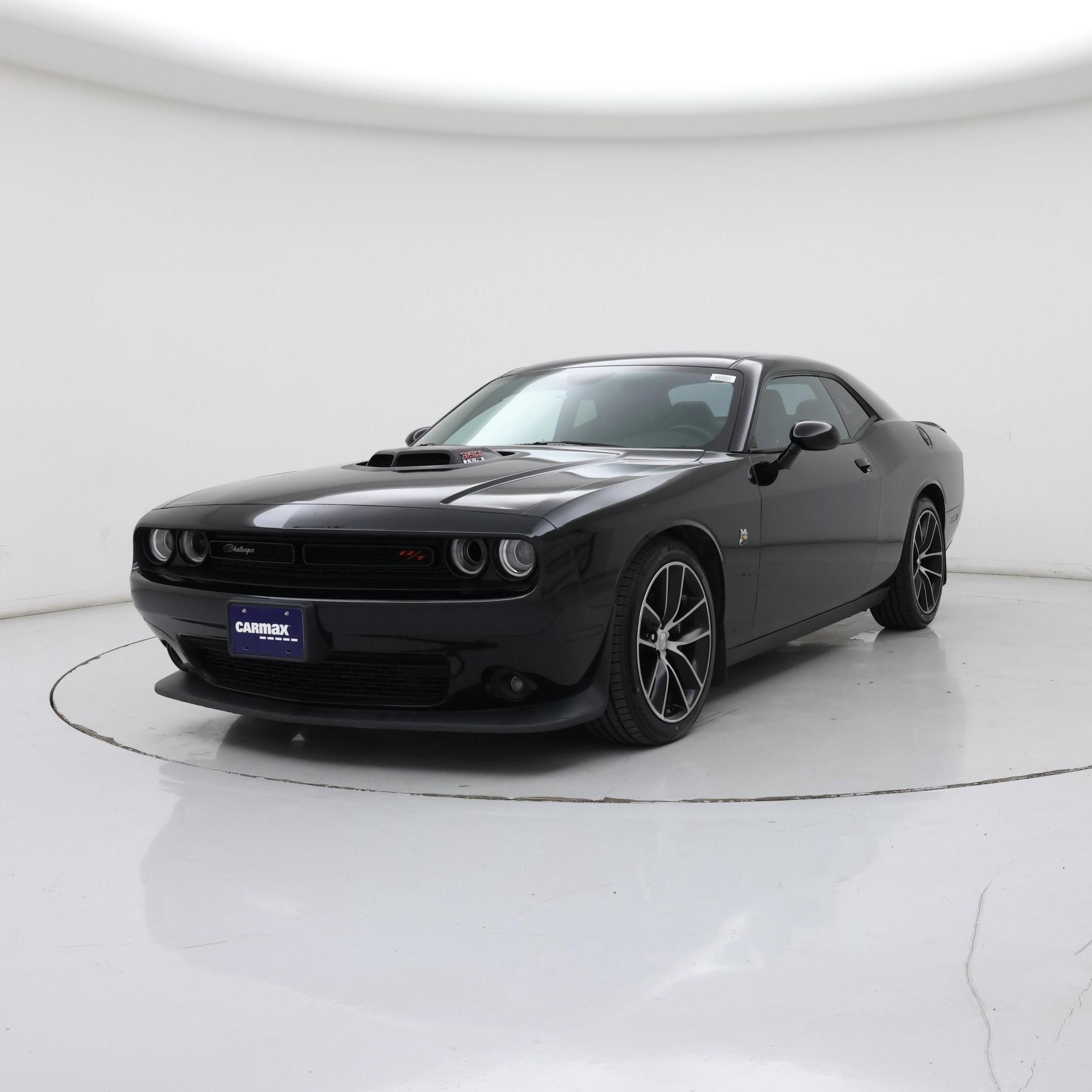 Thumbnail: 2016 Dodge Challenger - 4