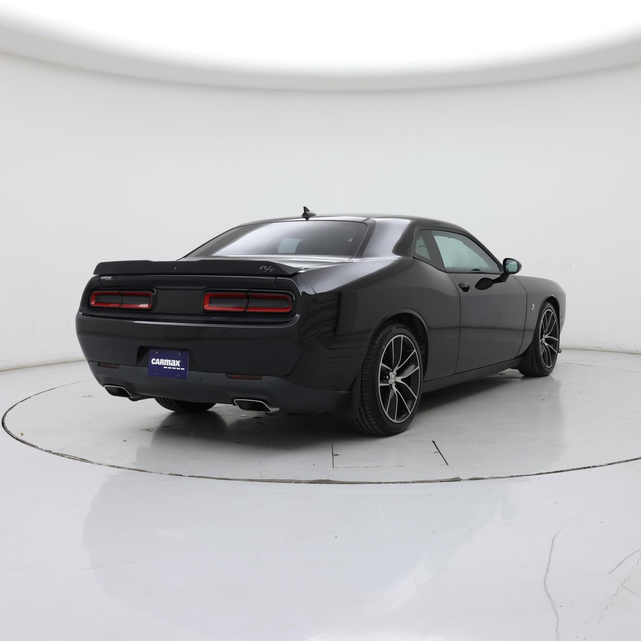 Thumbnail: 2016 Dodge Challenger - 8