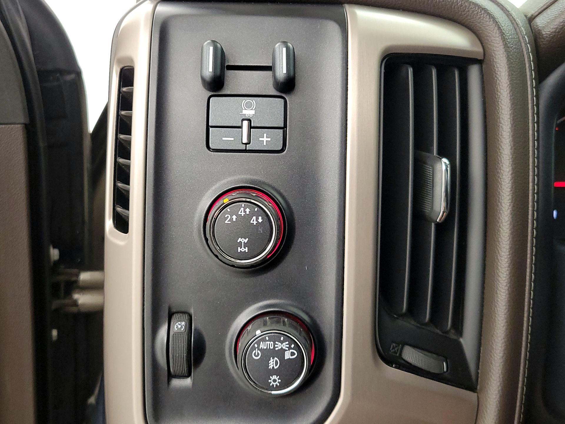 Thumbnail: 2015 GMC Sierra 2500 - 13