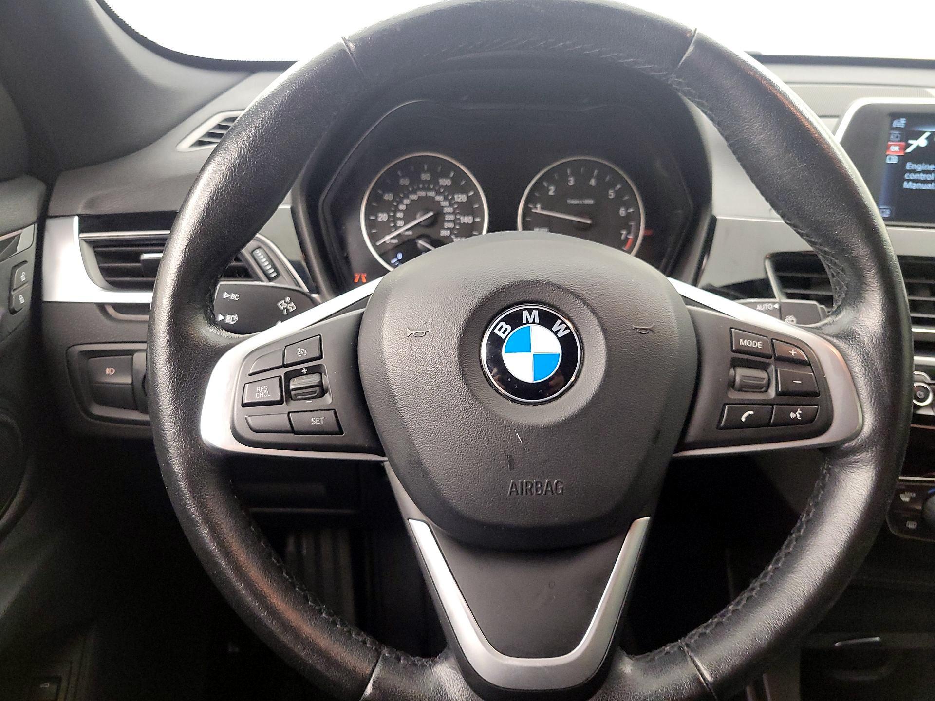 Thumbnail: 2017 BMW X1 - 10