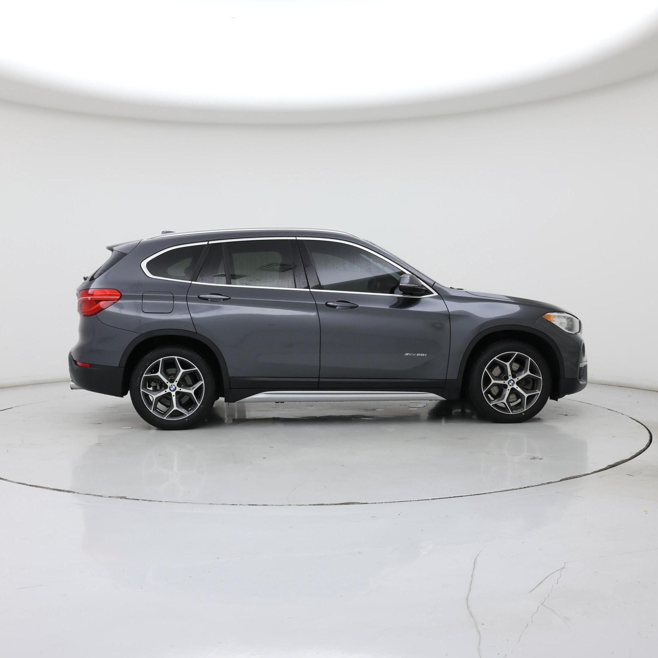 Thumbnail: 2017 BMW X1 - 7