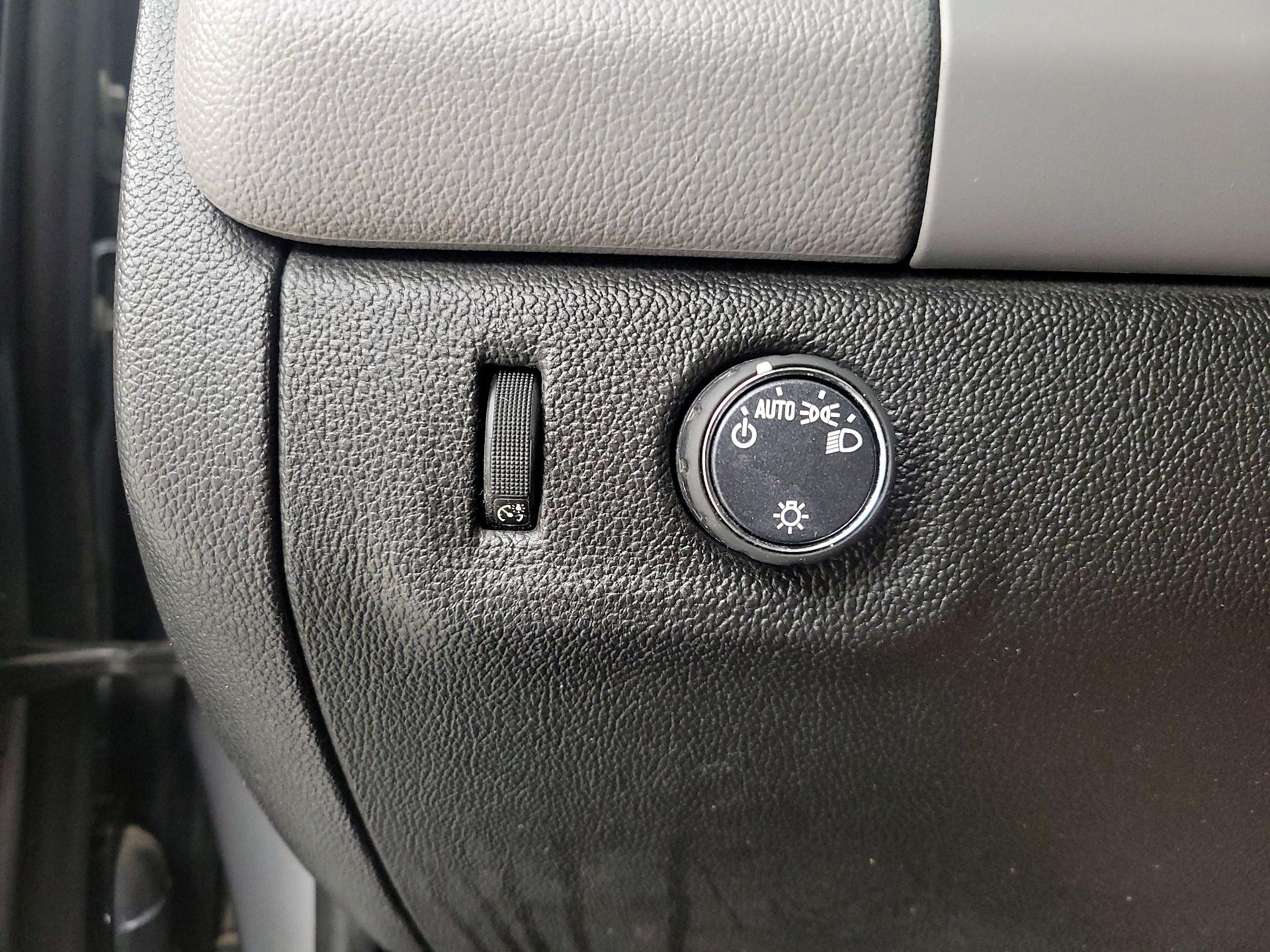 Thumbnail: 2018 Chevrolet Colorado - 13