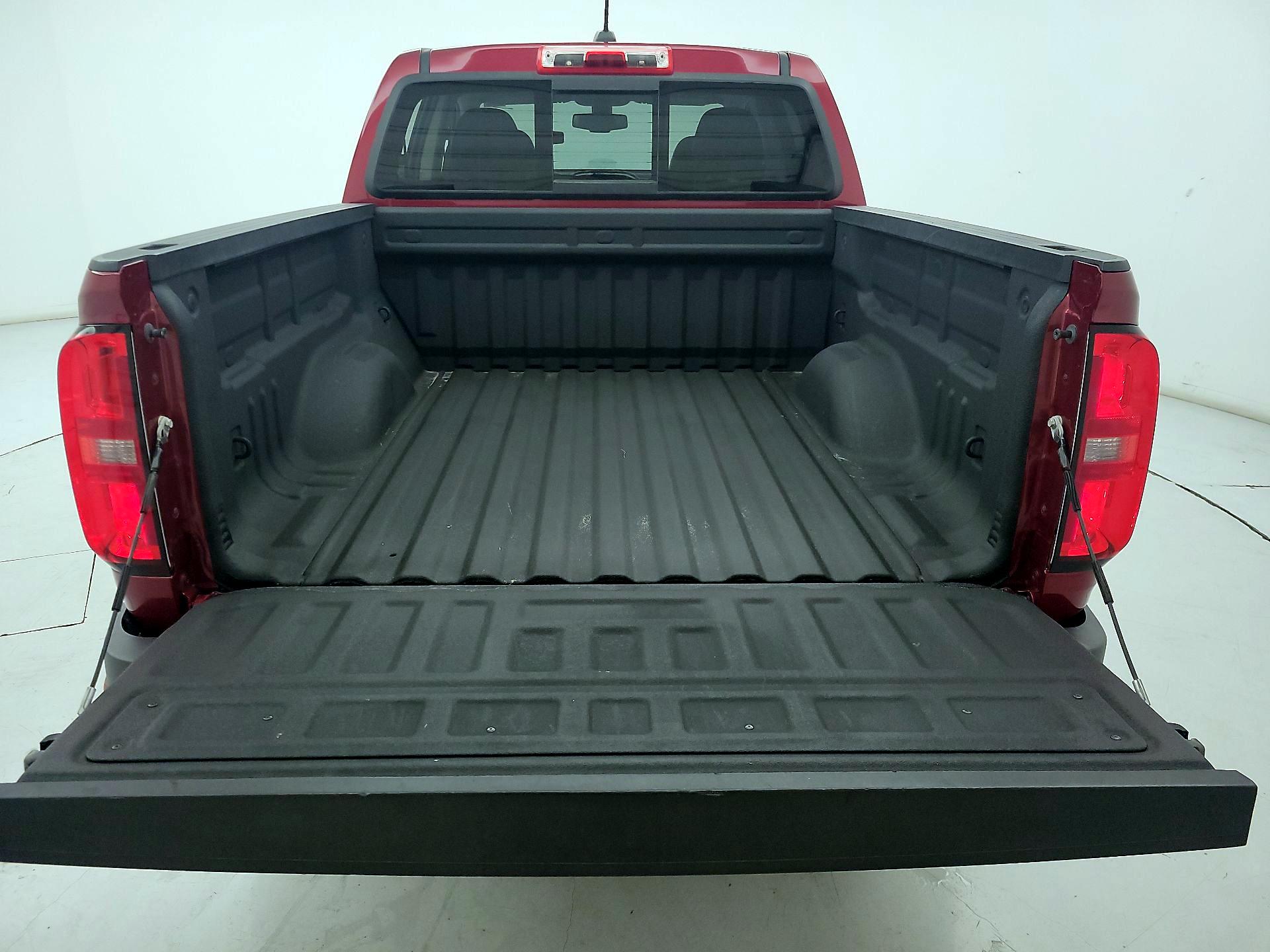 Thumbnail: 2017 Chevrolet Colorado - 20