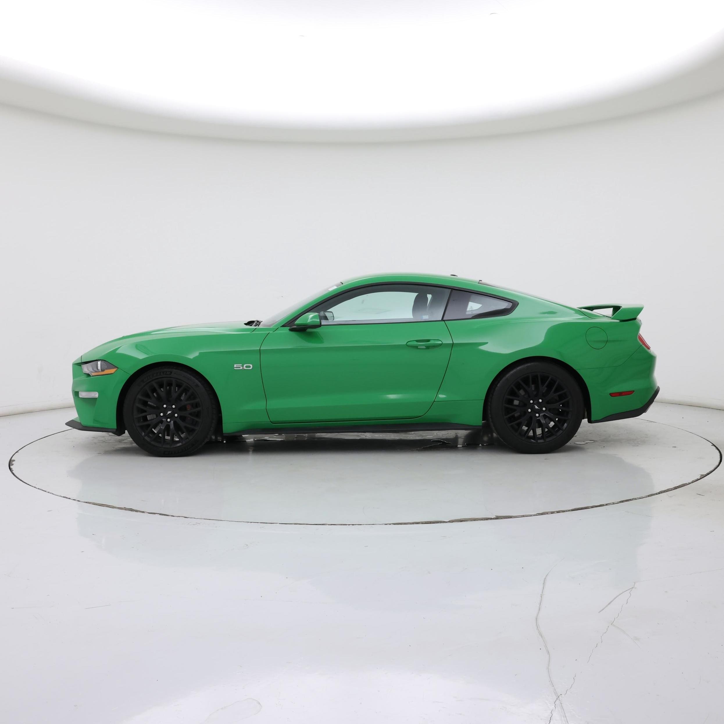 Thumbnail: 2019 Ford Mustang - 3