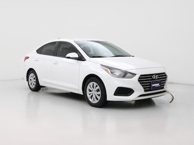 White 2022 Hyundai Accent SE