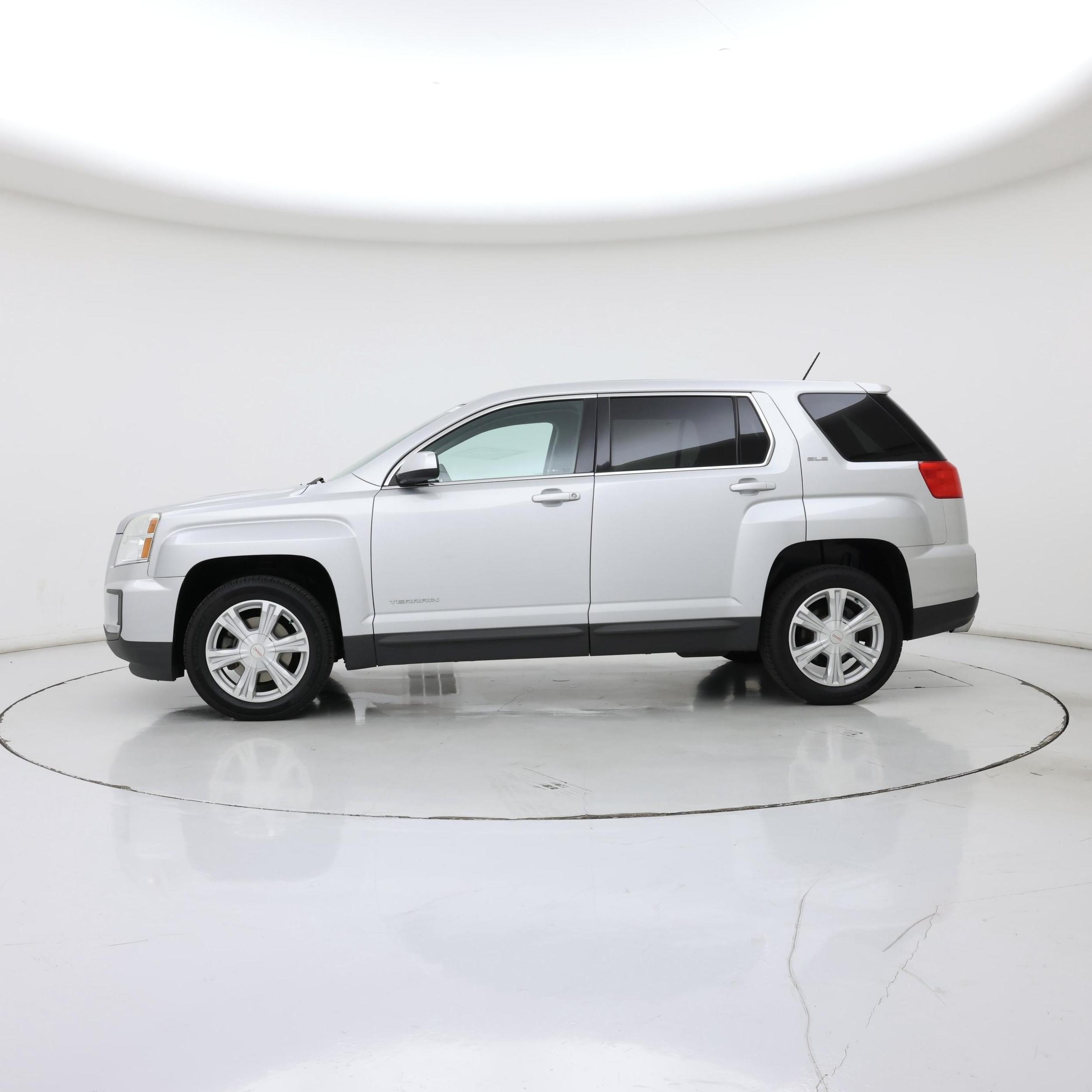 Thumbnail: 2017 GMC Terrain - 3