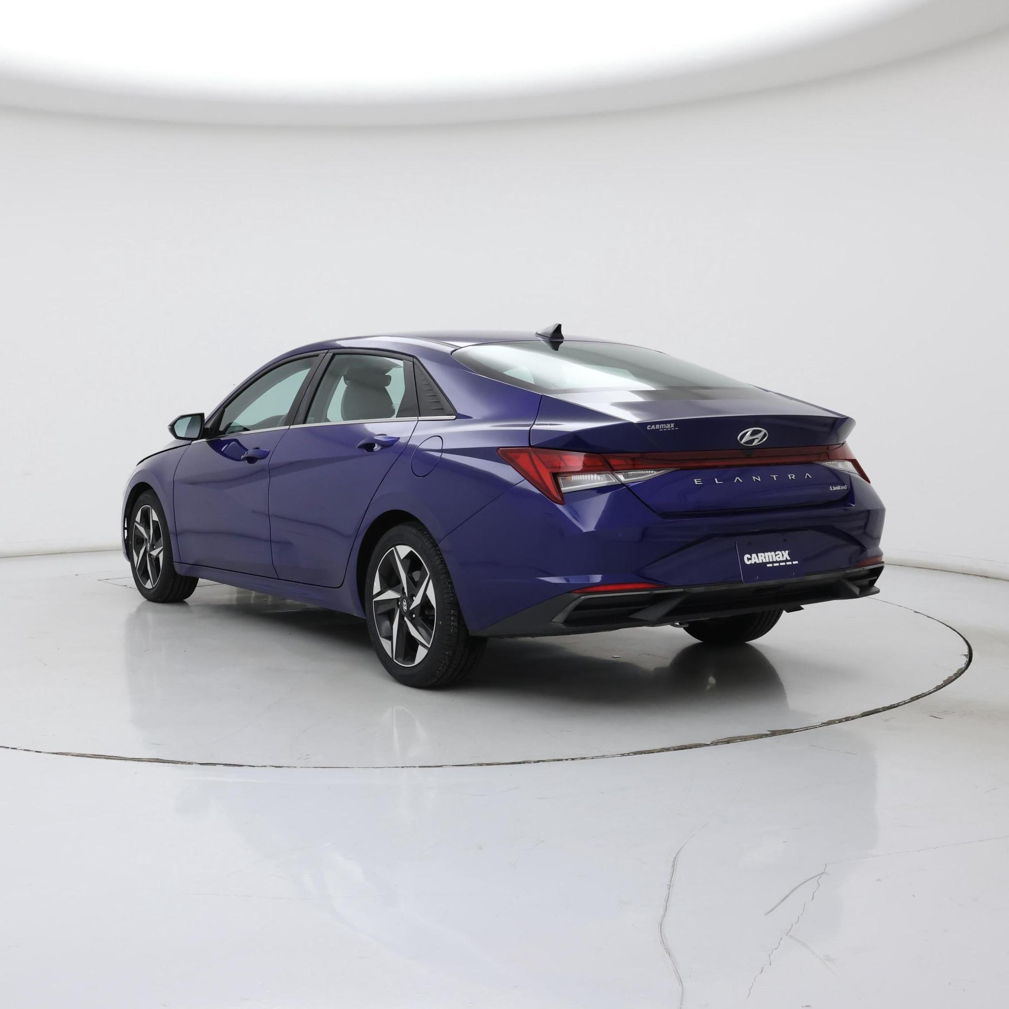 Thumbnail: 2023 Hyundai Elantra - 2