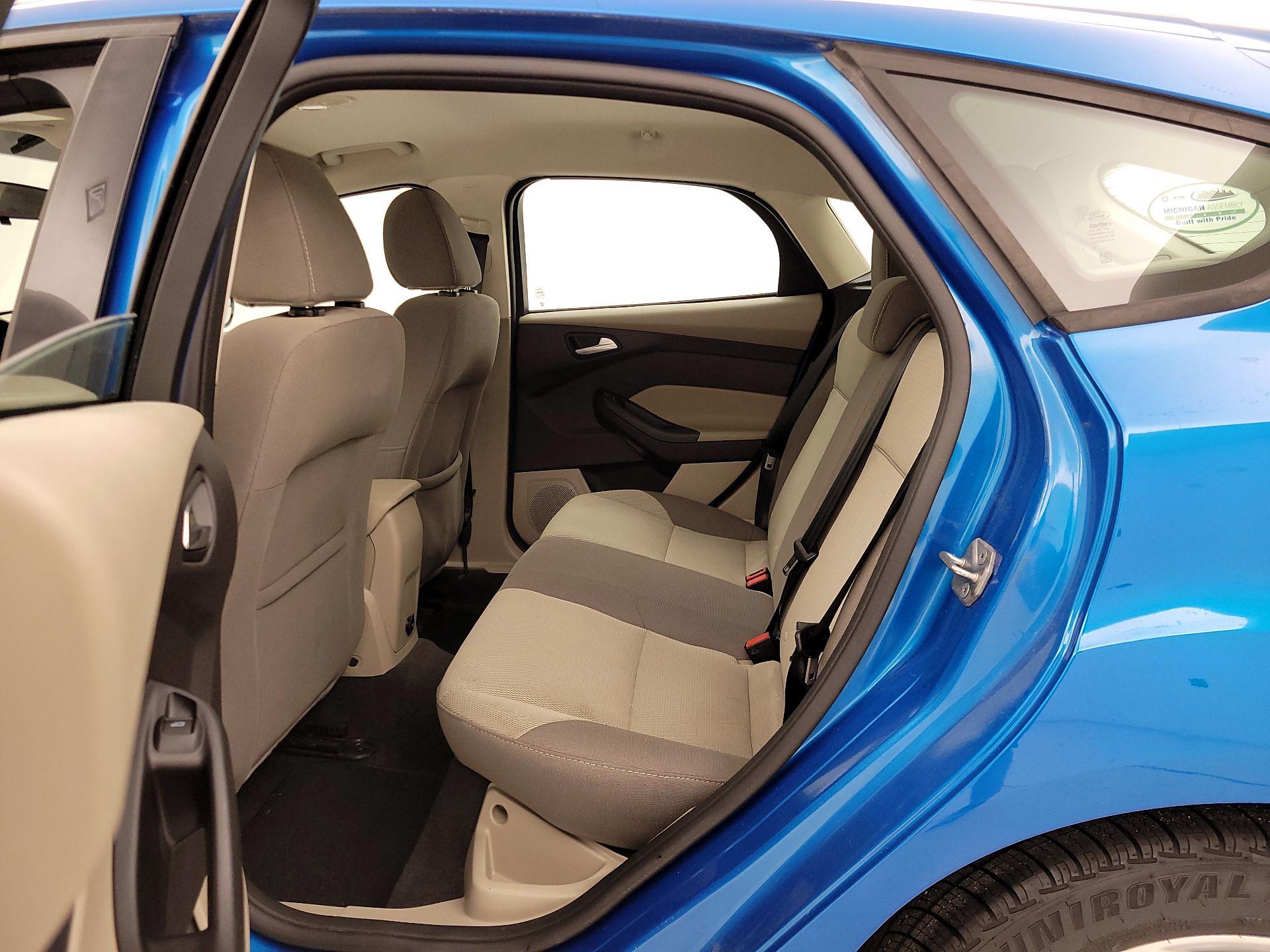 Thumbnail: 2014 Ford Focus - 18