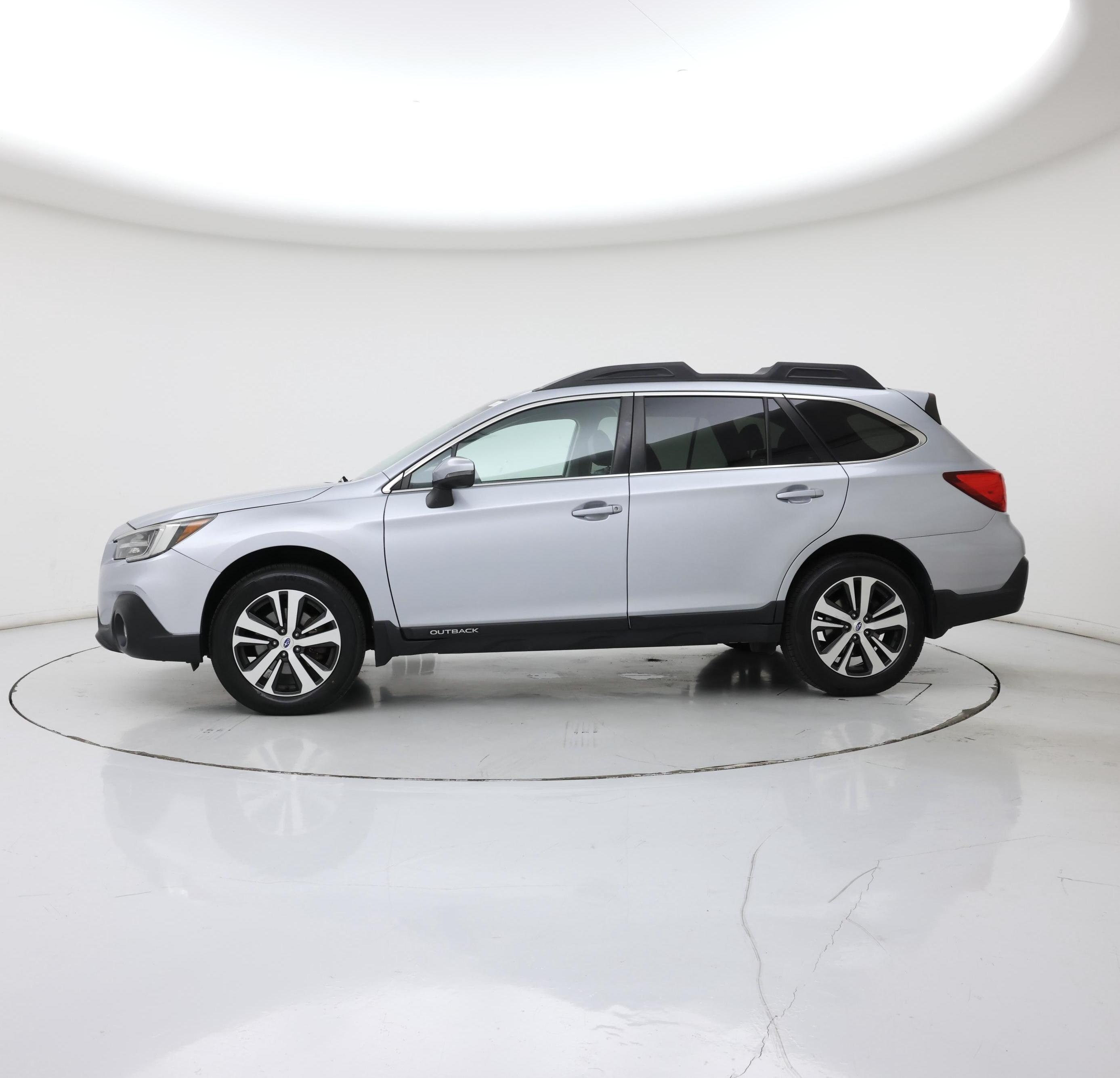 Thumbnail: 2018 Subaru Outback - 3