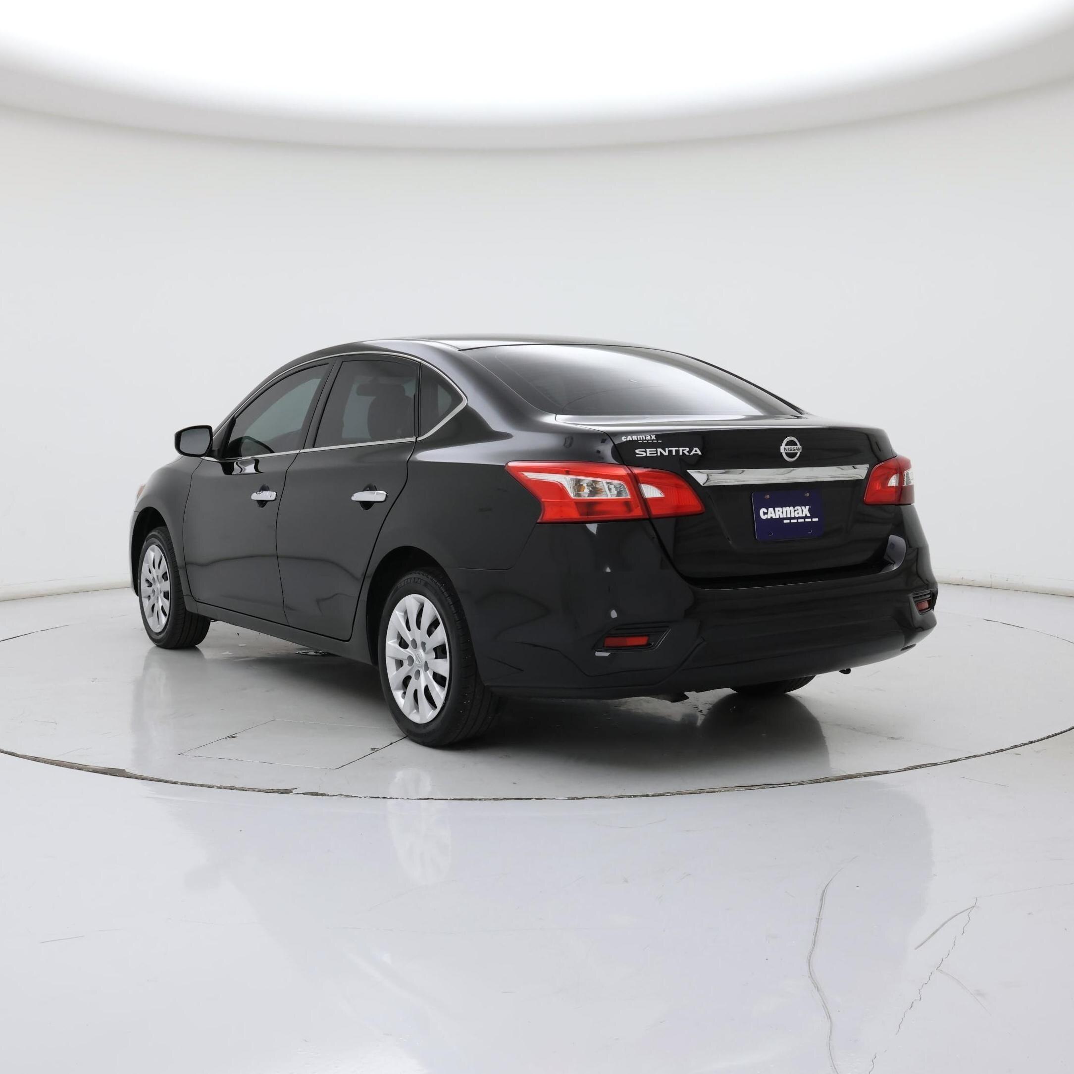 Thumbnail: 2017 Nissan Sentra - 2