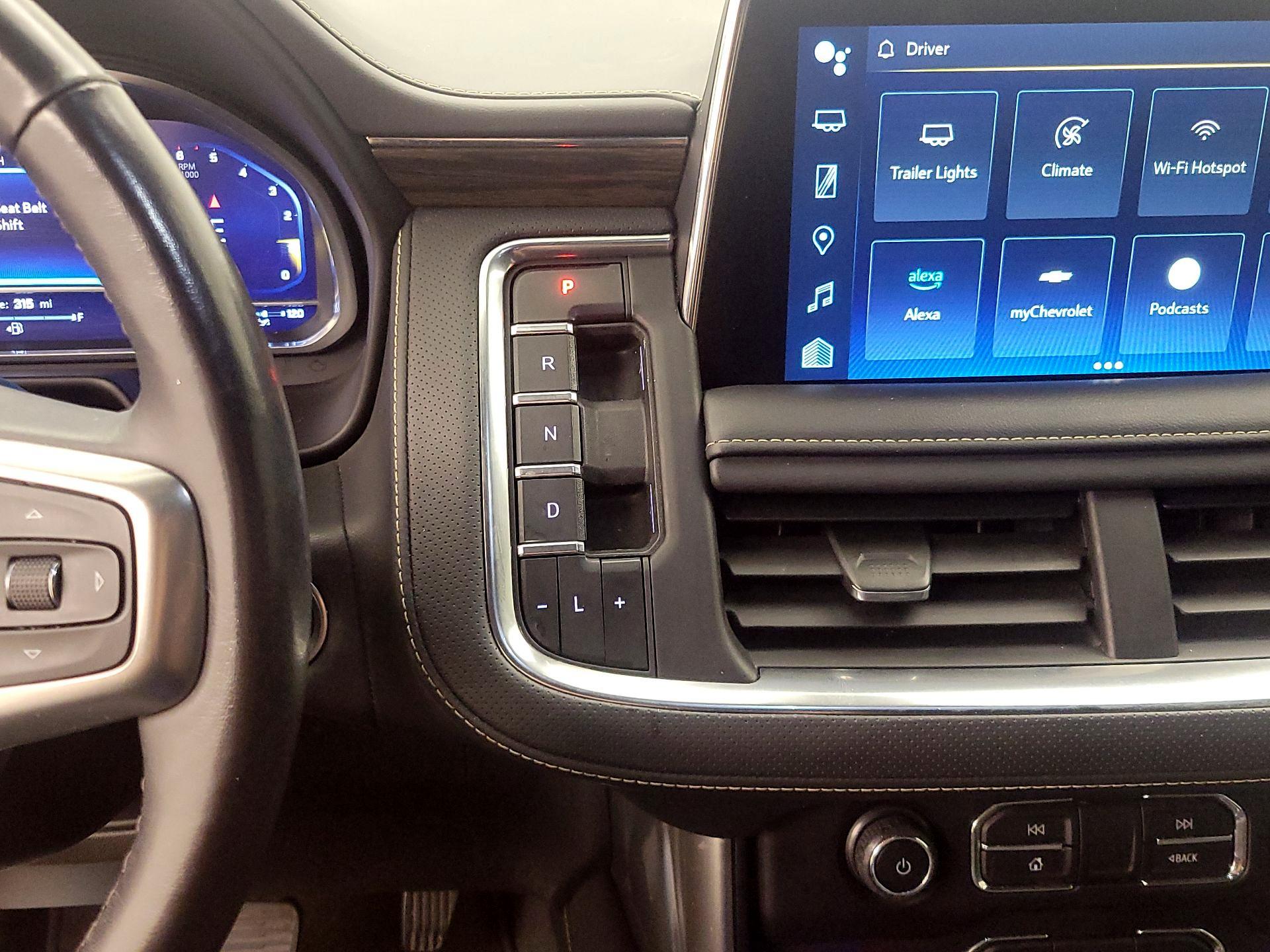 Thumbnail: 2022 Chevrolet Tahoe - 18