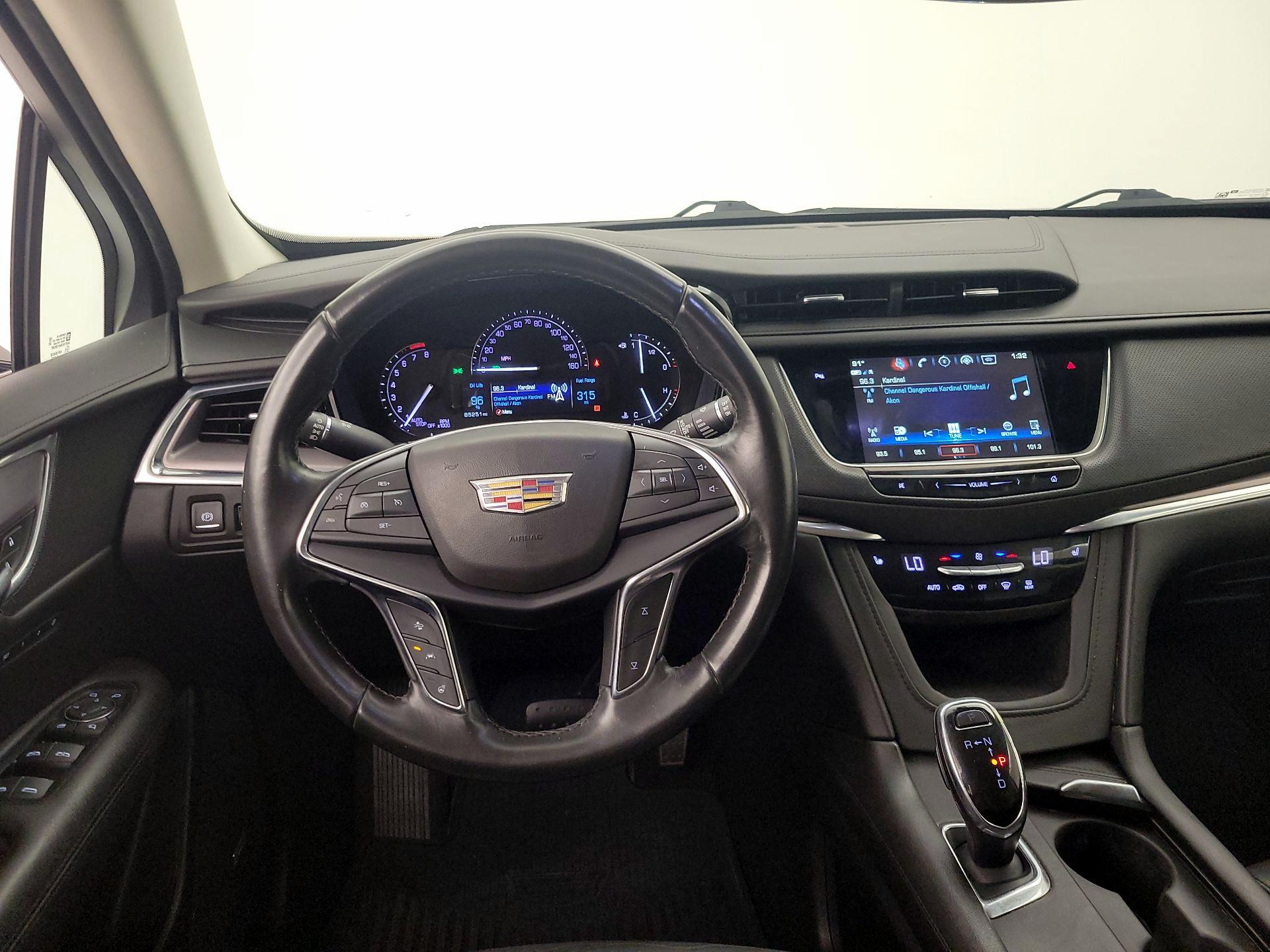 Thumbnail: 2019 Cadillac XT5 - 10