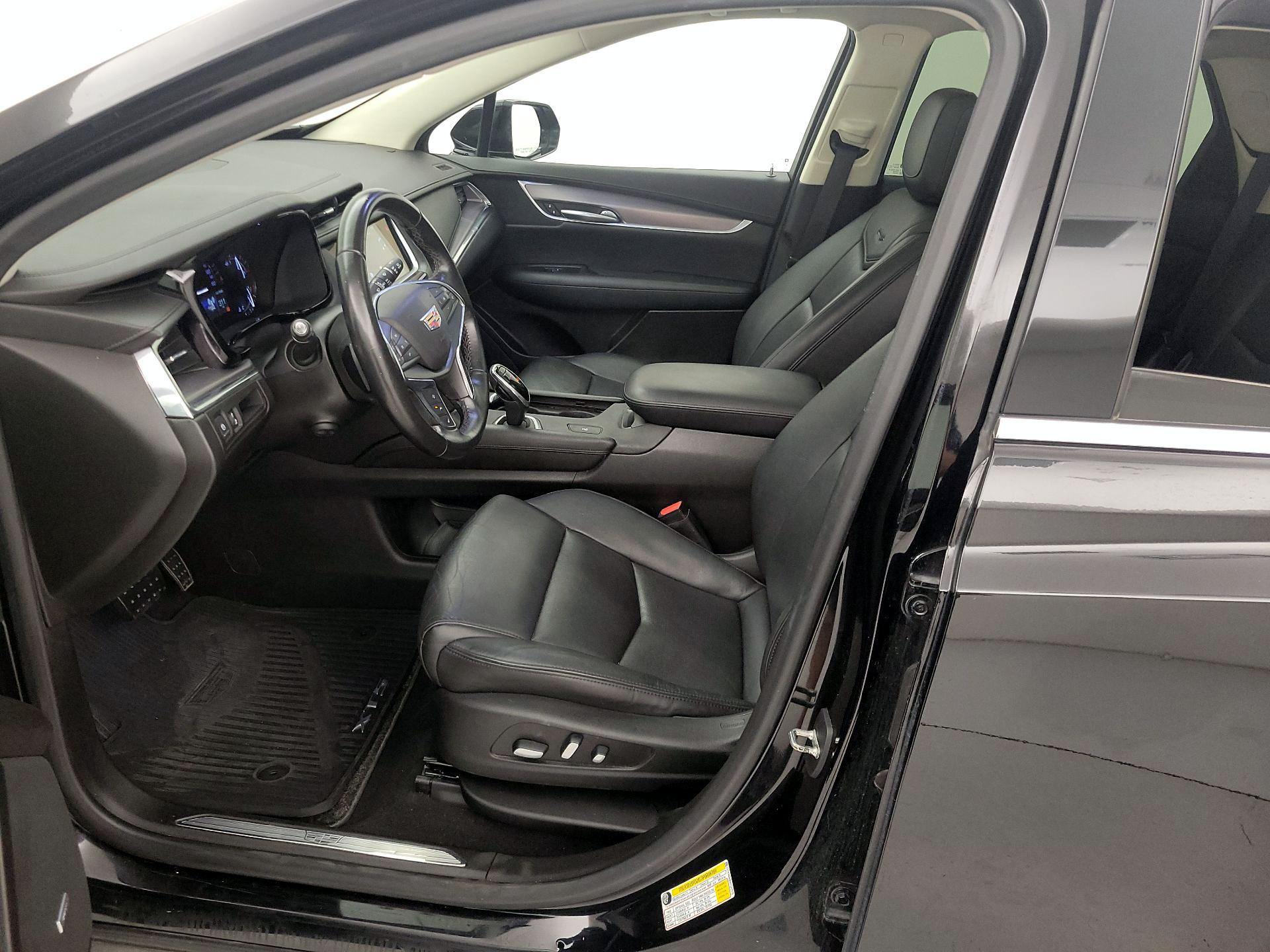 Thumbnail: 2019 Cadillac XT5 - 11