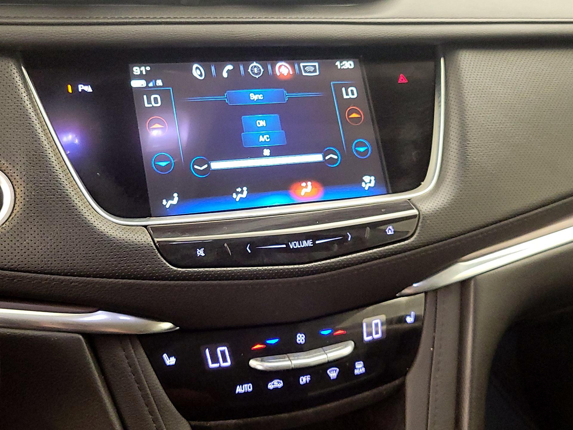 Thumbnail: 2019 Cadillac XT5 - 17