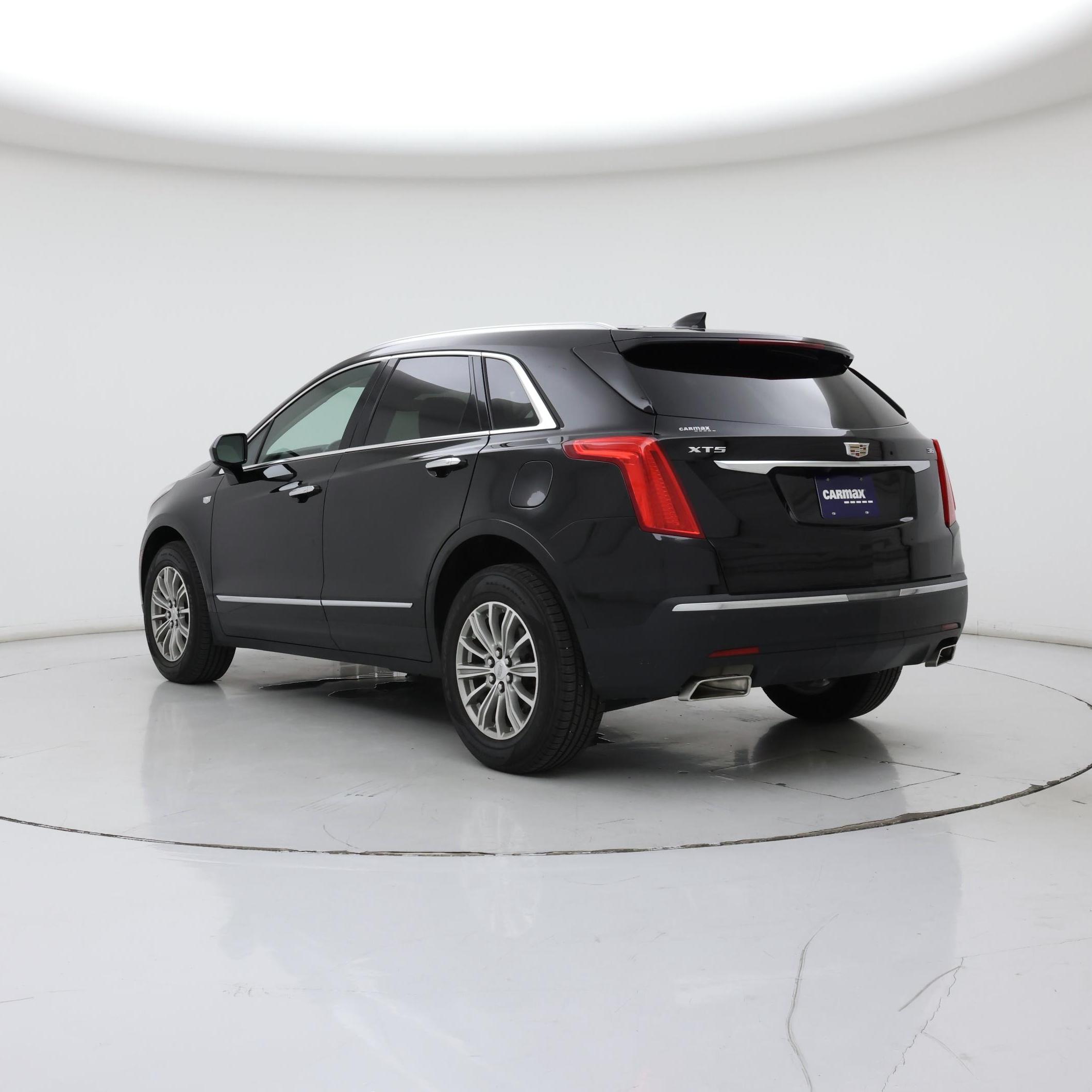 Thumbnail: 2019 Cadillac XT5 - 2