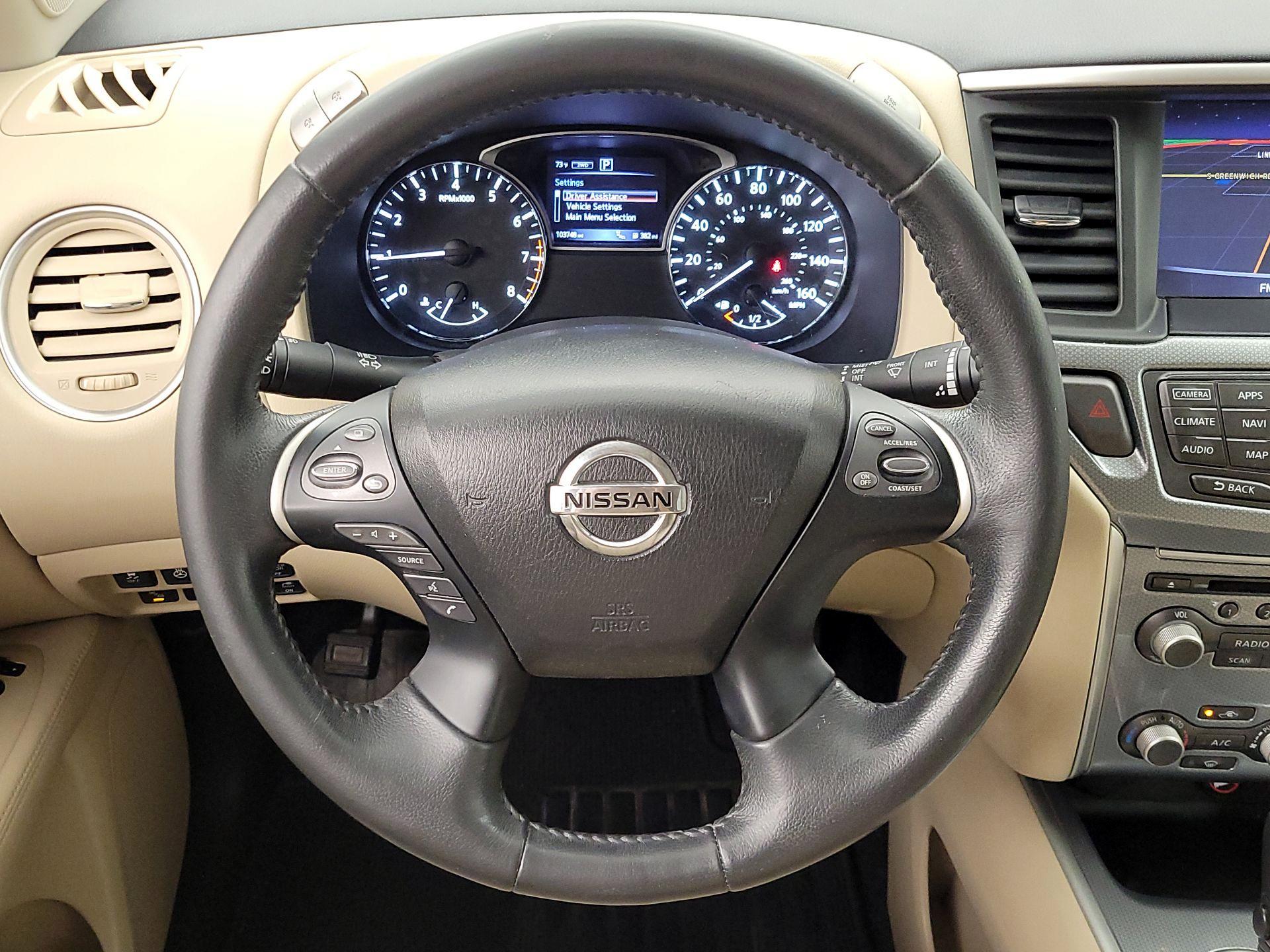 Thumbnail: 2017 Nissan Pathfinder - 10