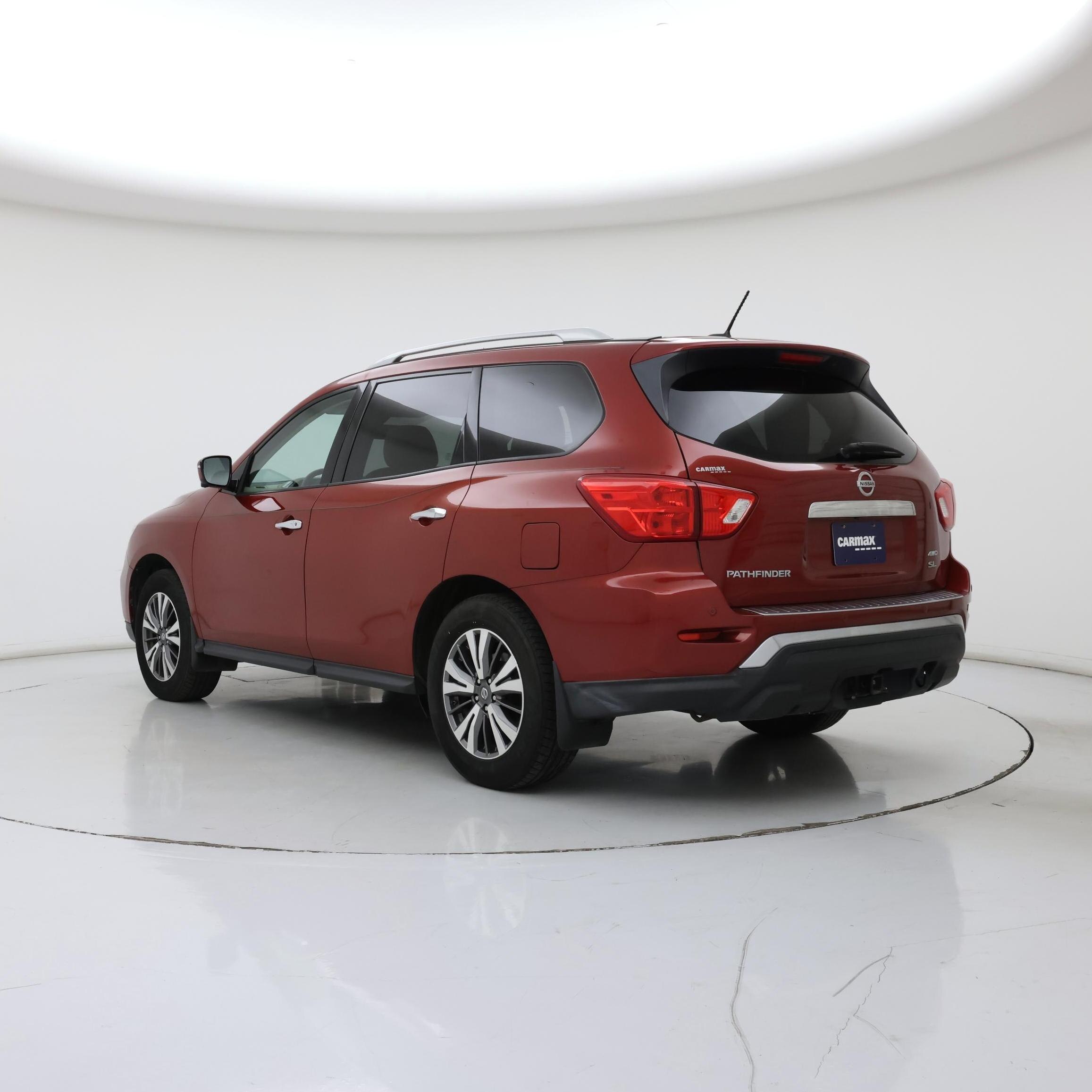 Thumbnail: 2017 Nissan Pathfinder - 2