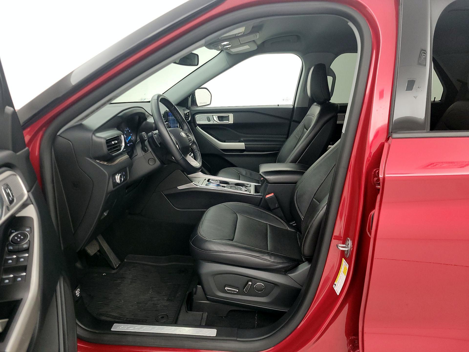 Thumbnail: 2020 Ford Explorer - 11