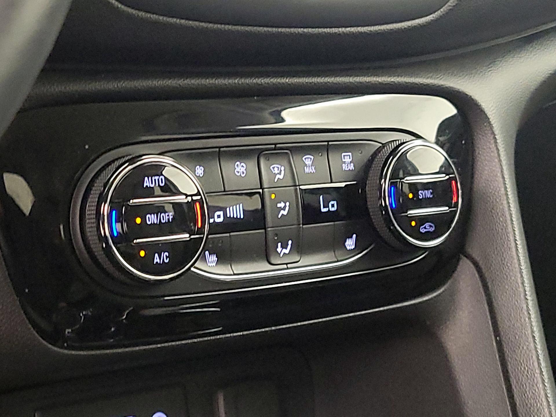Thumbnail: 2021 Buick Encore GX - 16