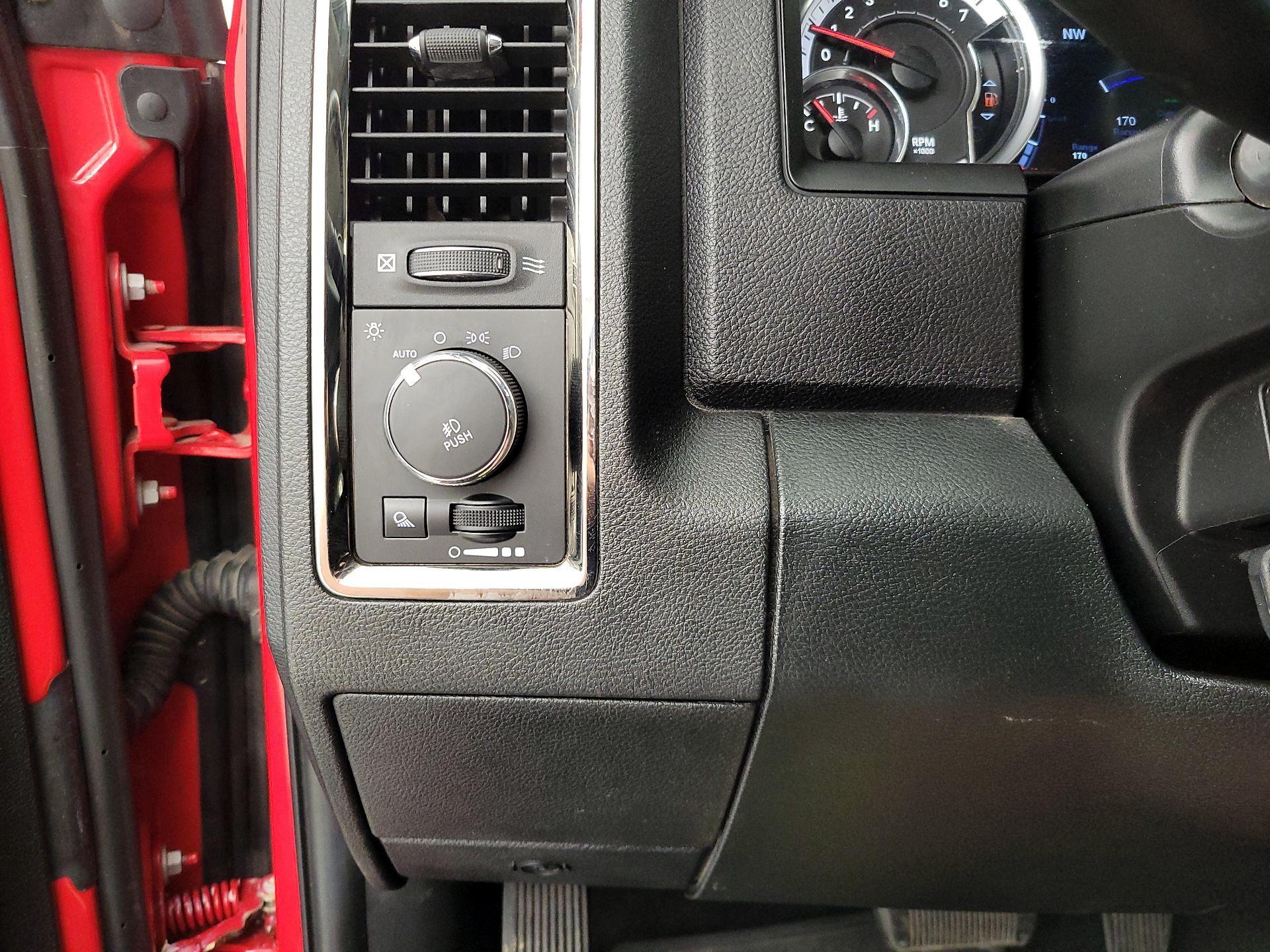 Thumbnail: 2014 RAM 1500 - 13