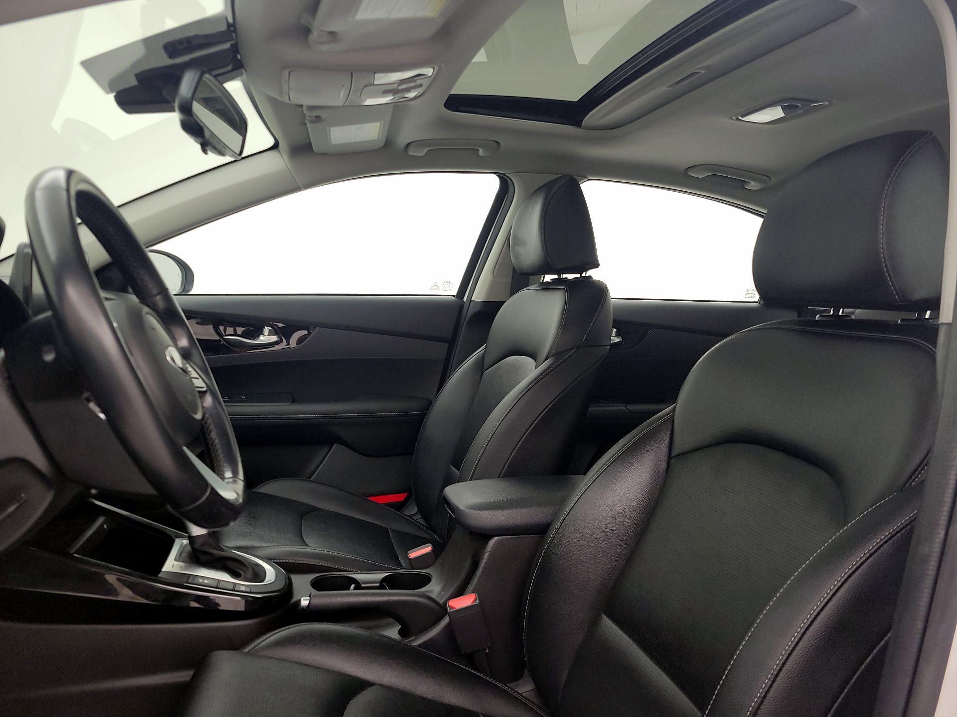 Thumbnail: 2021 Kia Forte - 20