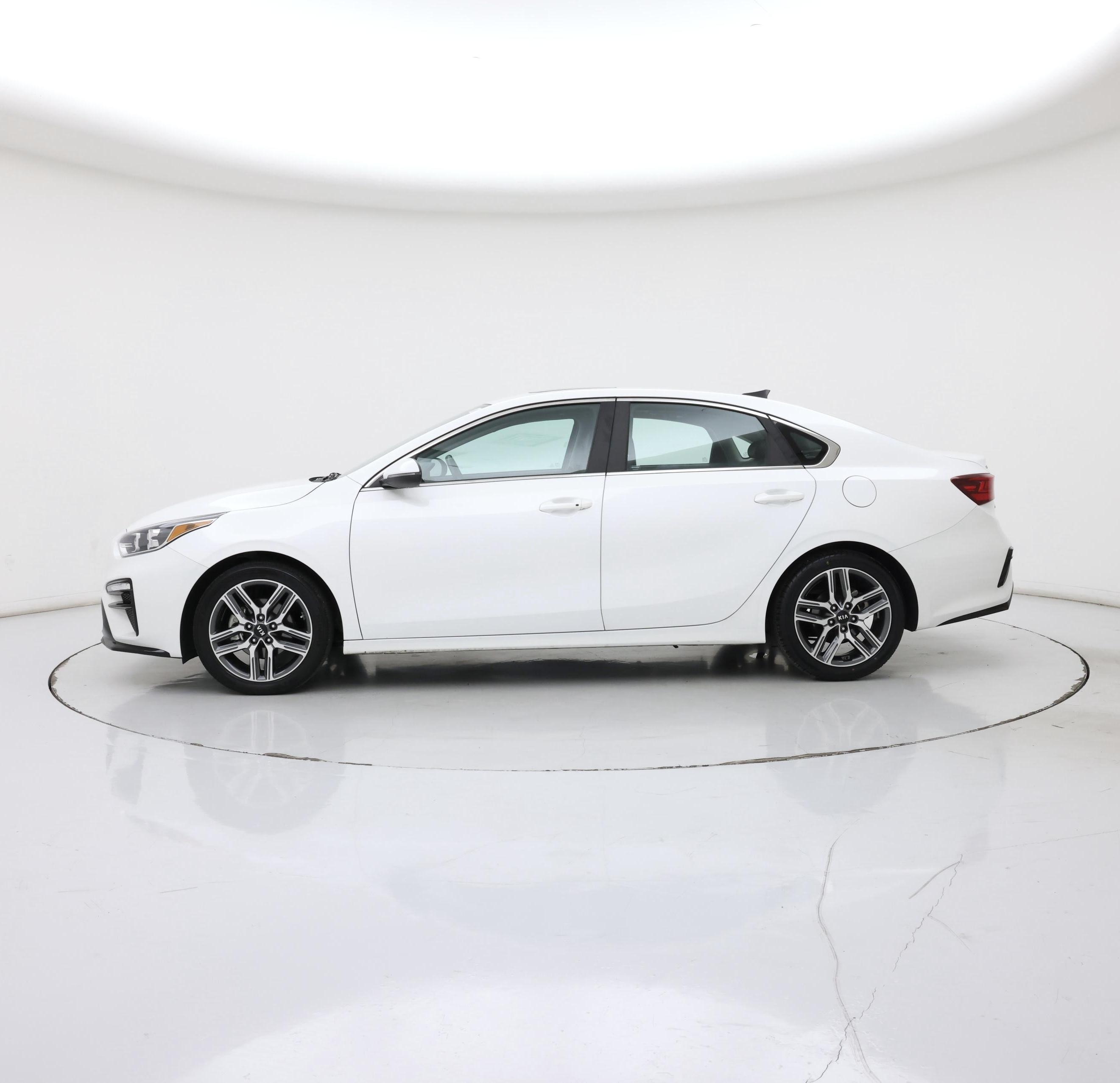 Thumbnail: 2021 Kia Forte - 3