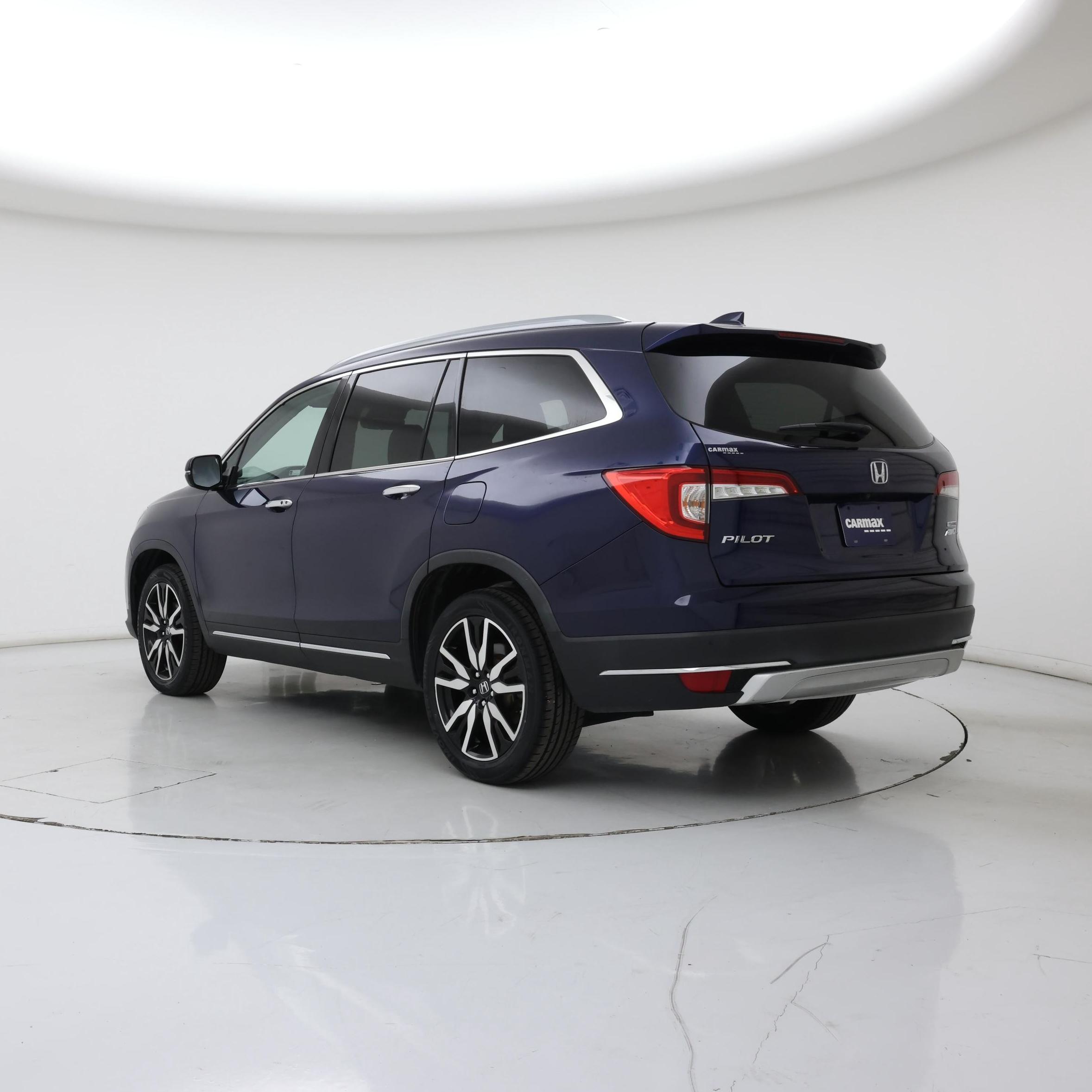 Thumbnail: 2019 Honda Pilot - 2