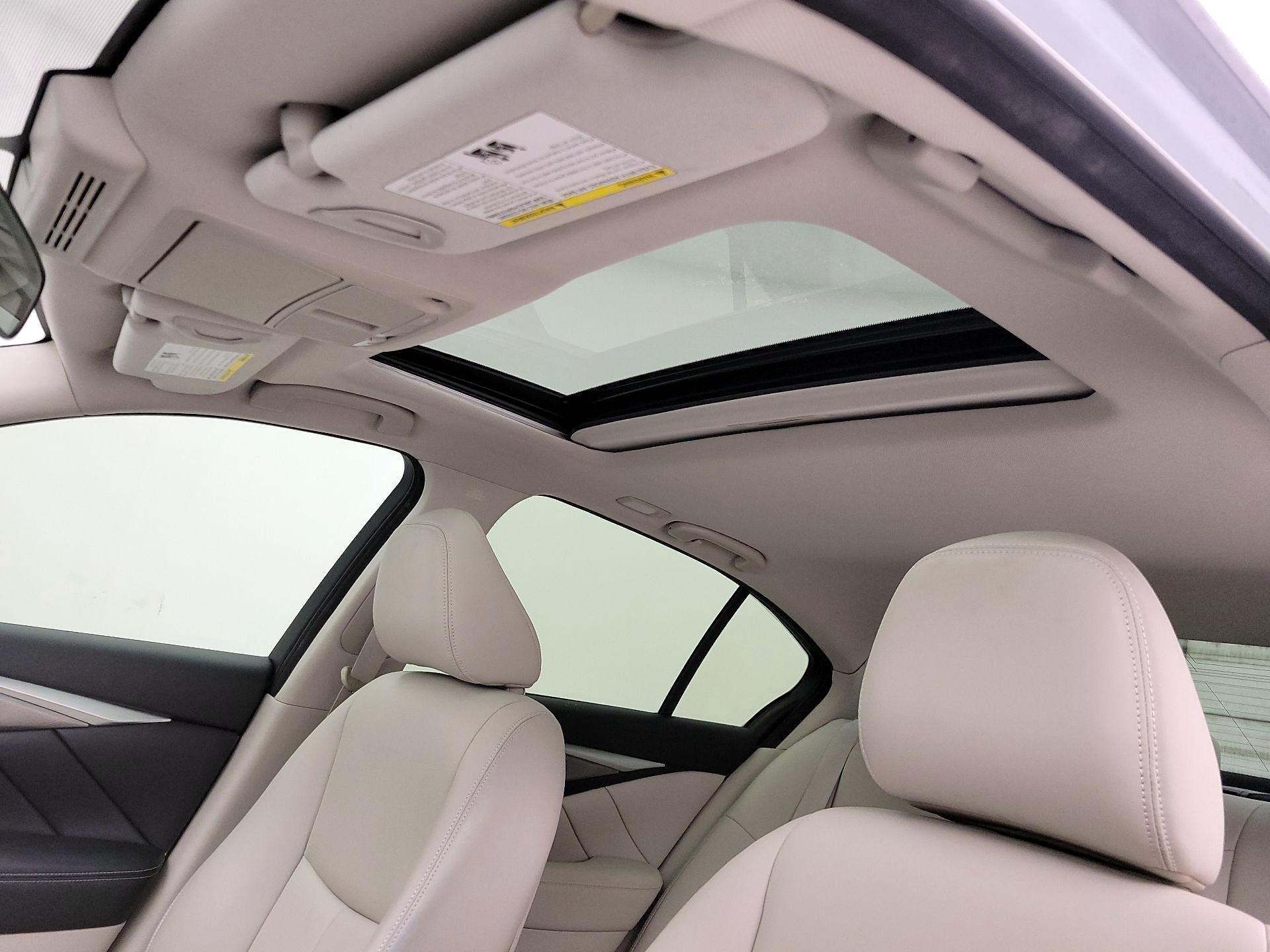 Thumbnail: 2015 INFINITI Q50 - 19