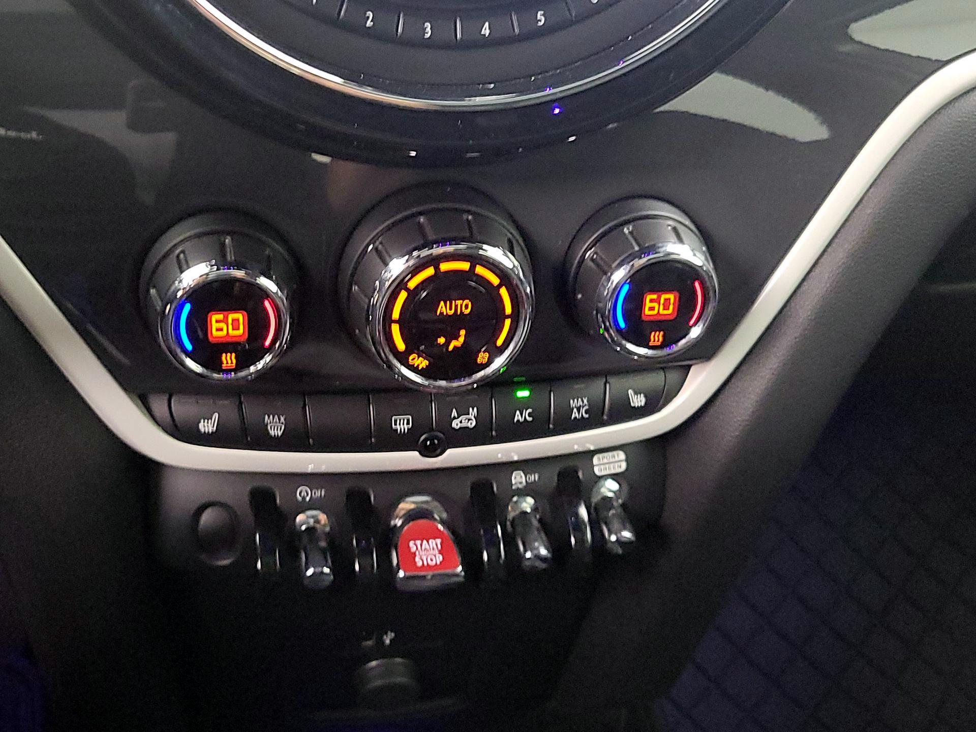 Thumbnail: 2020 MINI Cooper Countryman - 17