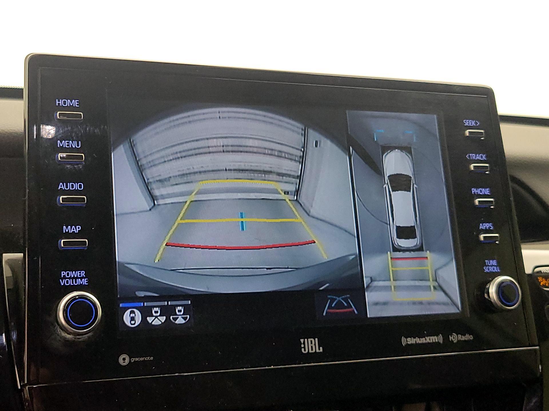 Thumbnail: 2021 Toyota Camry - 15