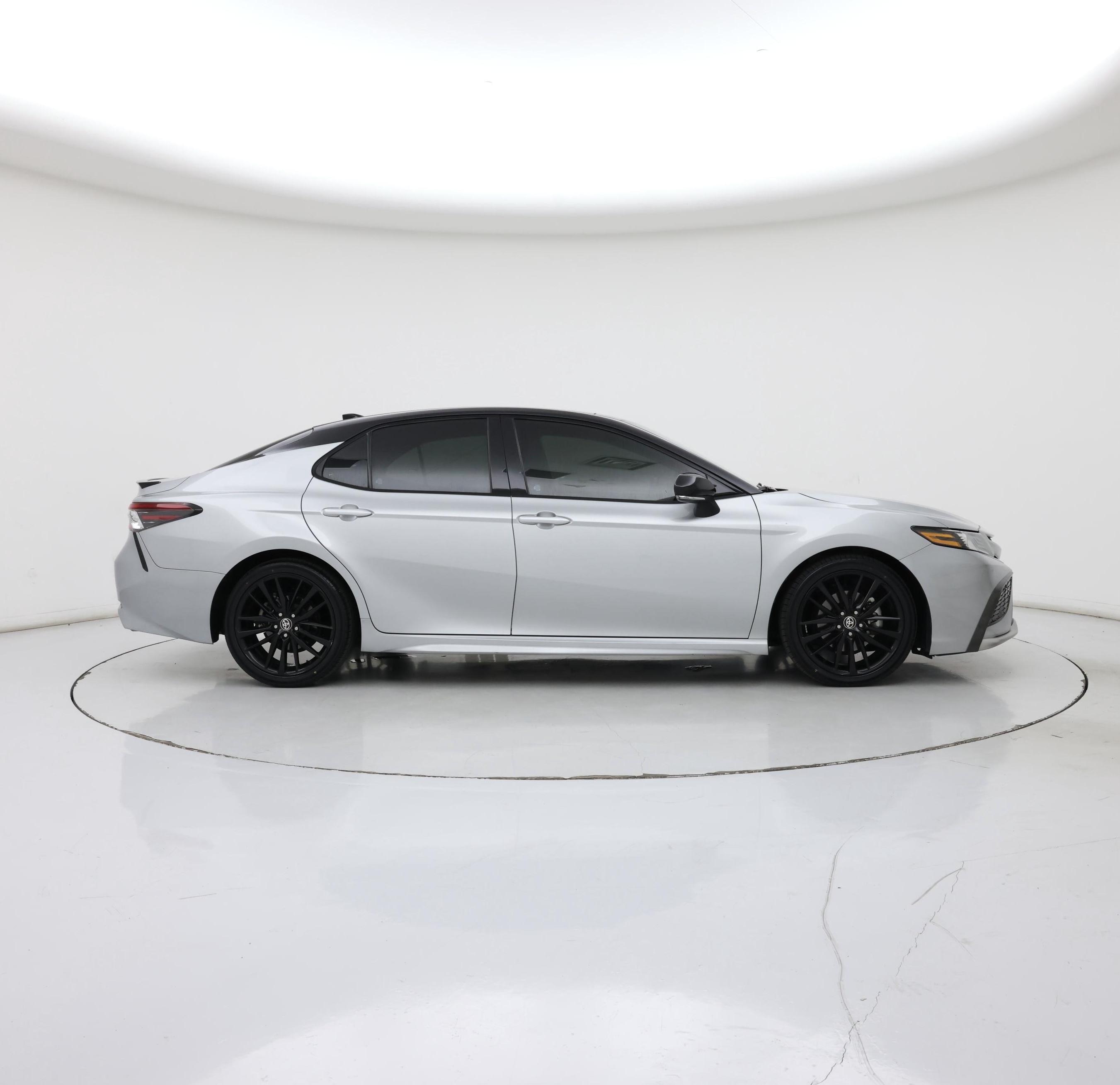 Thumbnail: 2021 Toyota Camry - 7