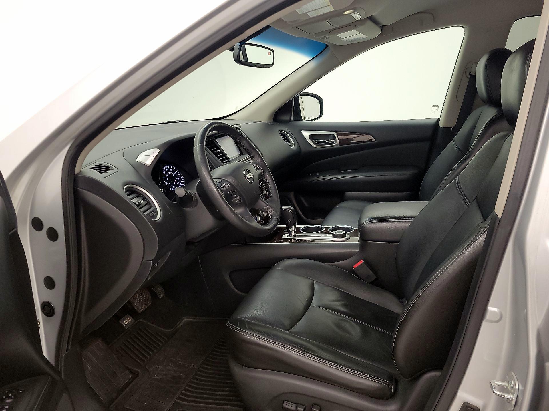 Thumbnail: 2013 Nissan Pathfinder - 11