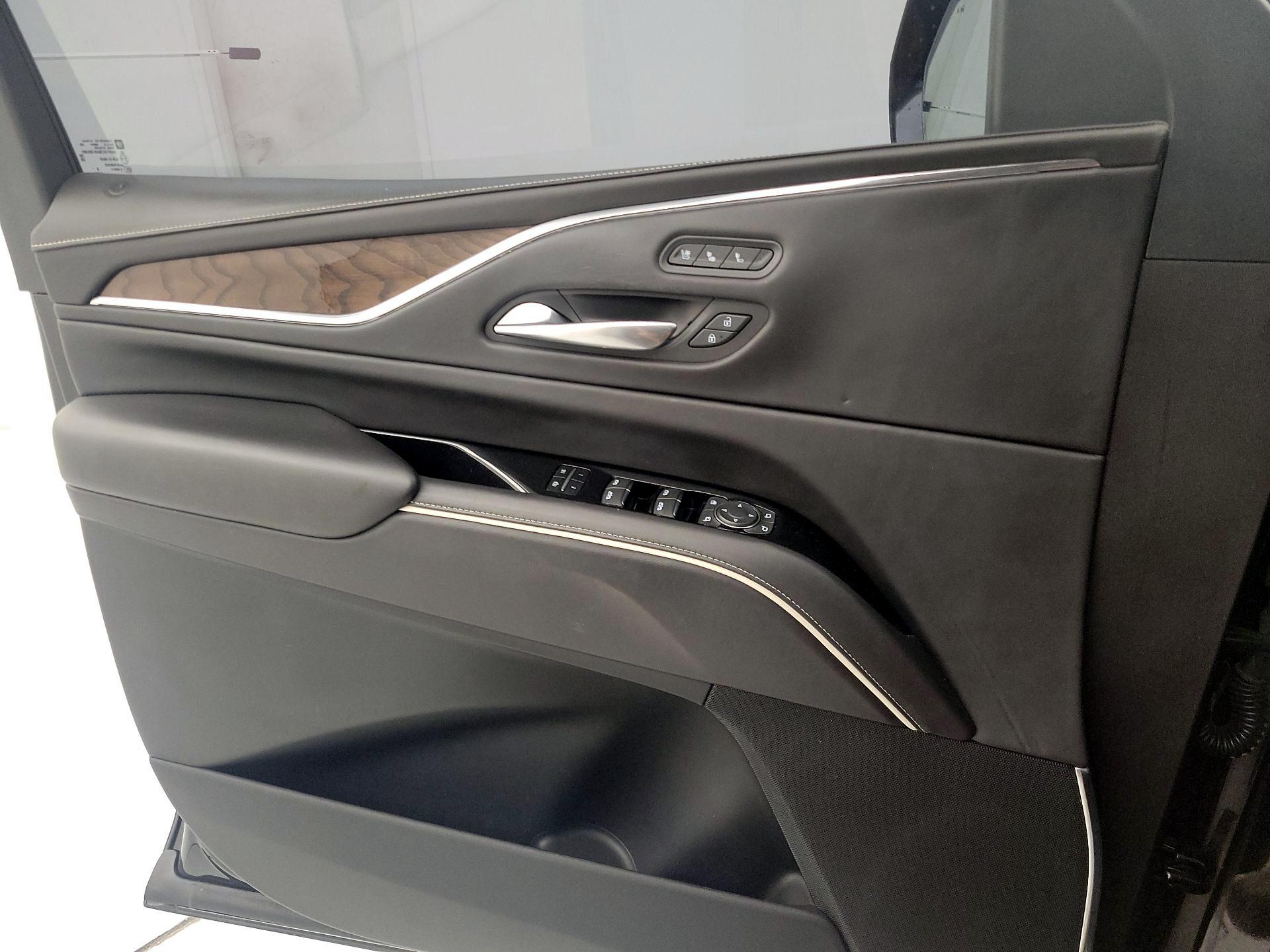Thumbnail: 2021 Cadillac Escalade - 12